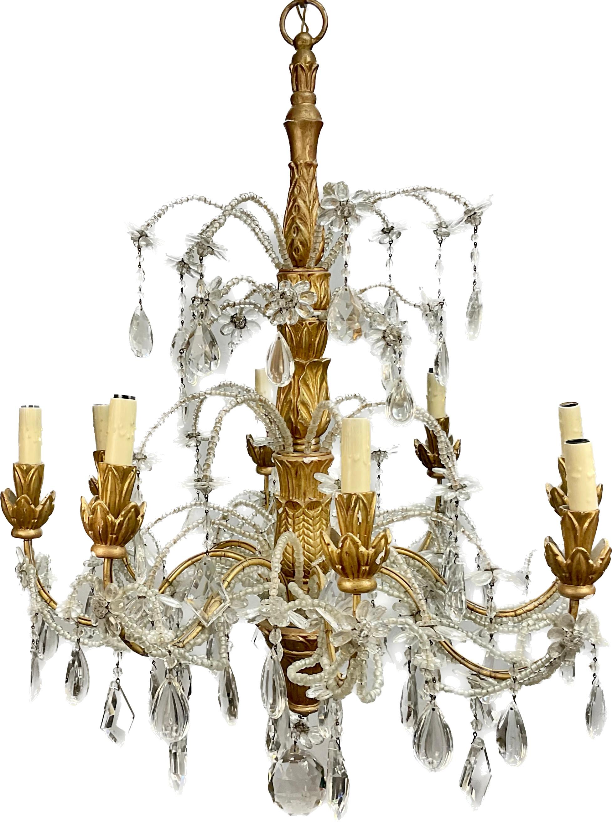 19th Century Italian Carved and Giltwood Chandelier with Beaded Decoration  4