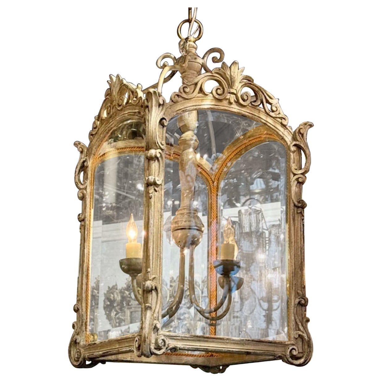 Farol francés tallado y pintado