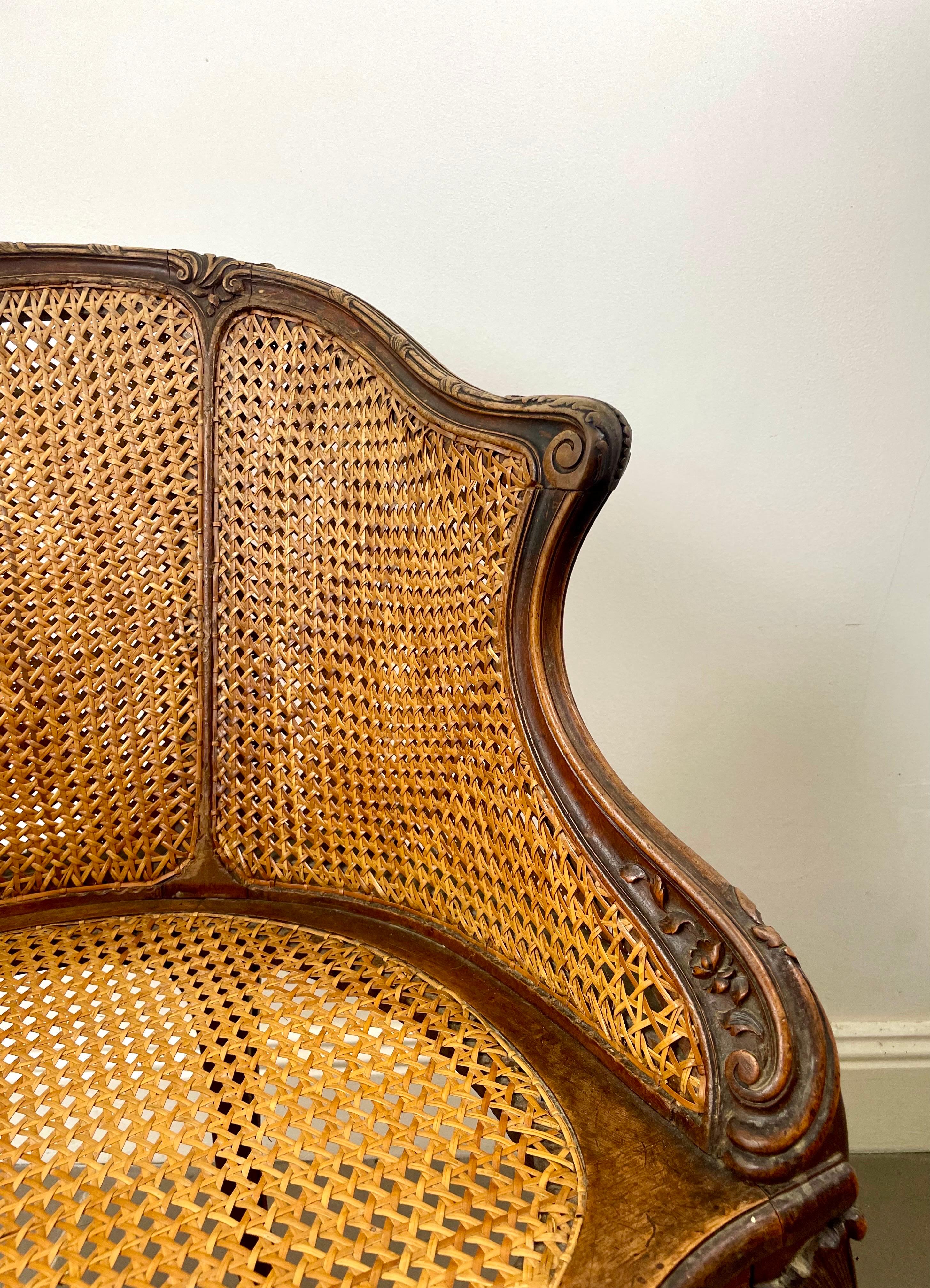 French carved Bergere office armchair caned - Louis XV style - XIXth France In Good Condition In Beuzevillette, FR