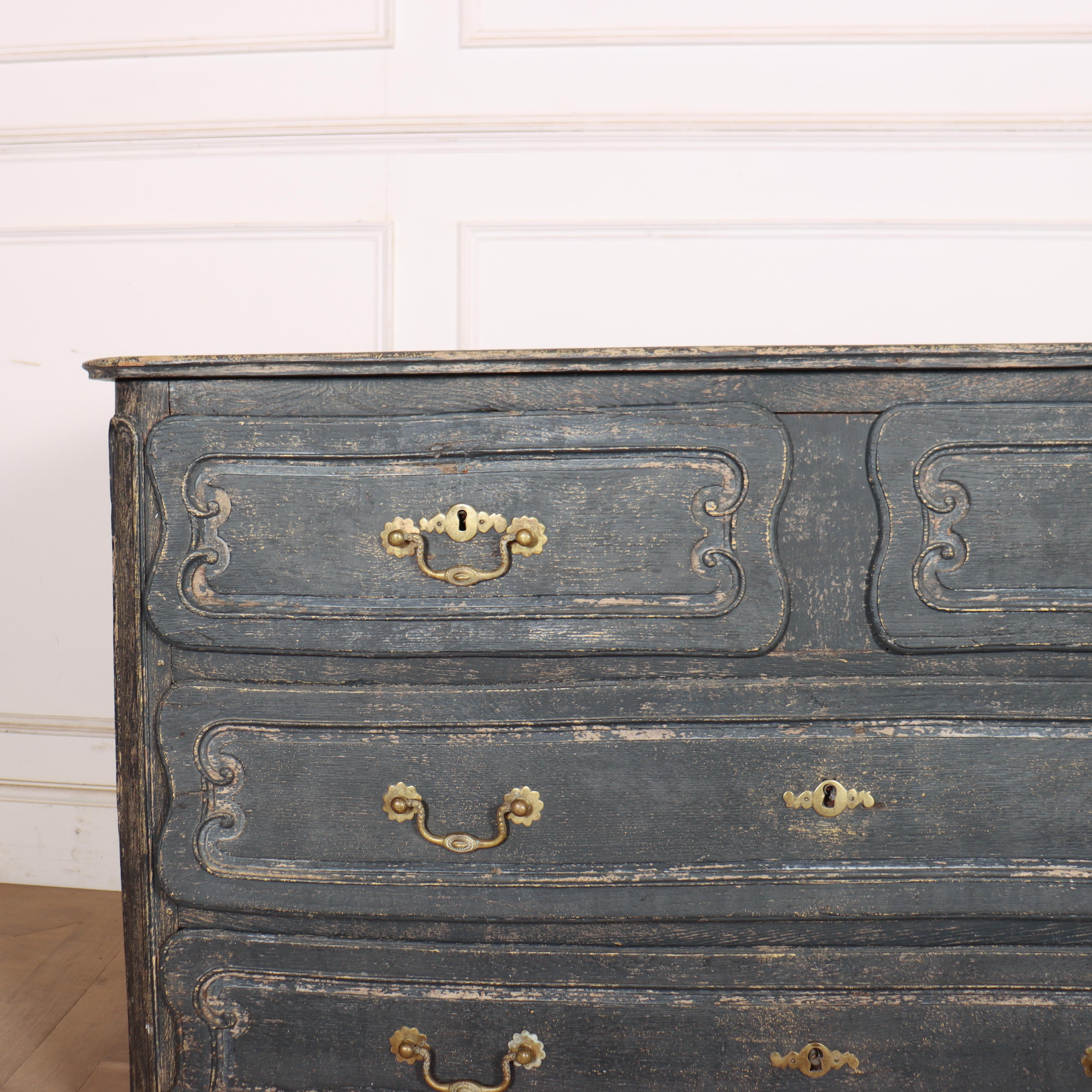 Late 18th century French carved oak commode. 1780. 


Internal reference: C


Code: 8973

Dimensions:
W: 52