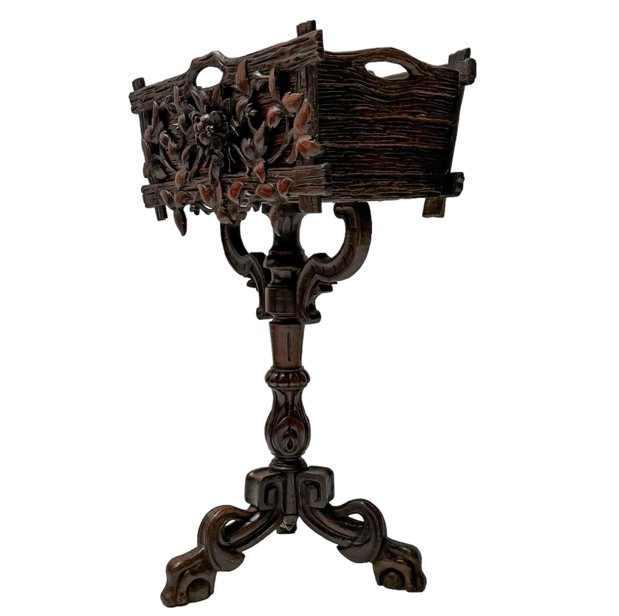 Late 19th Century French Carved Fruitwood  Black Forest Planter or Jardiniiere, 1880s For Sale