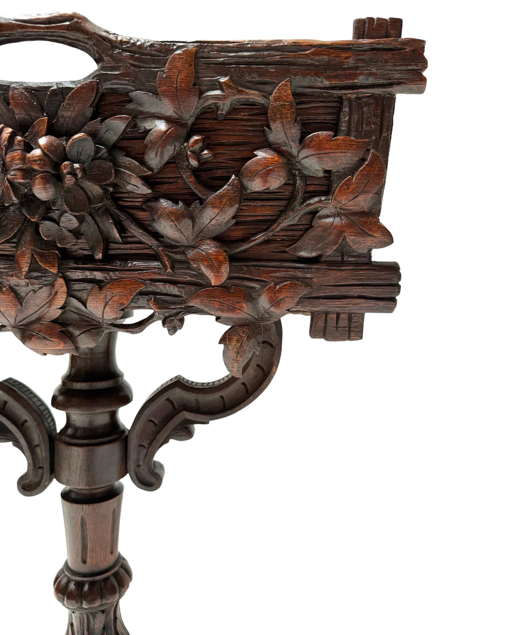 French Carved Fruitwood  Black Forest Planter or Jardiniiere, 1880s For Sale 3