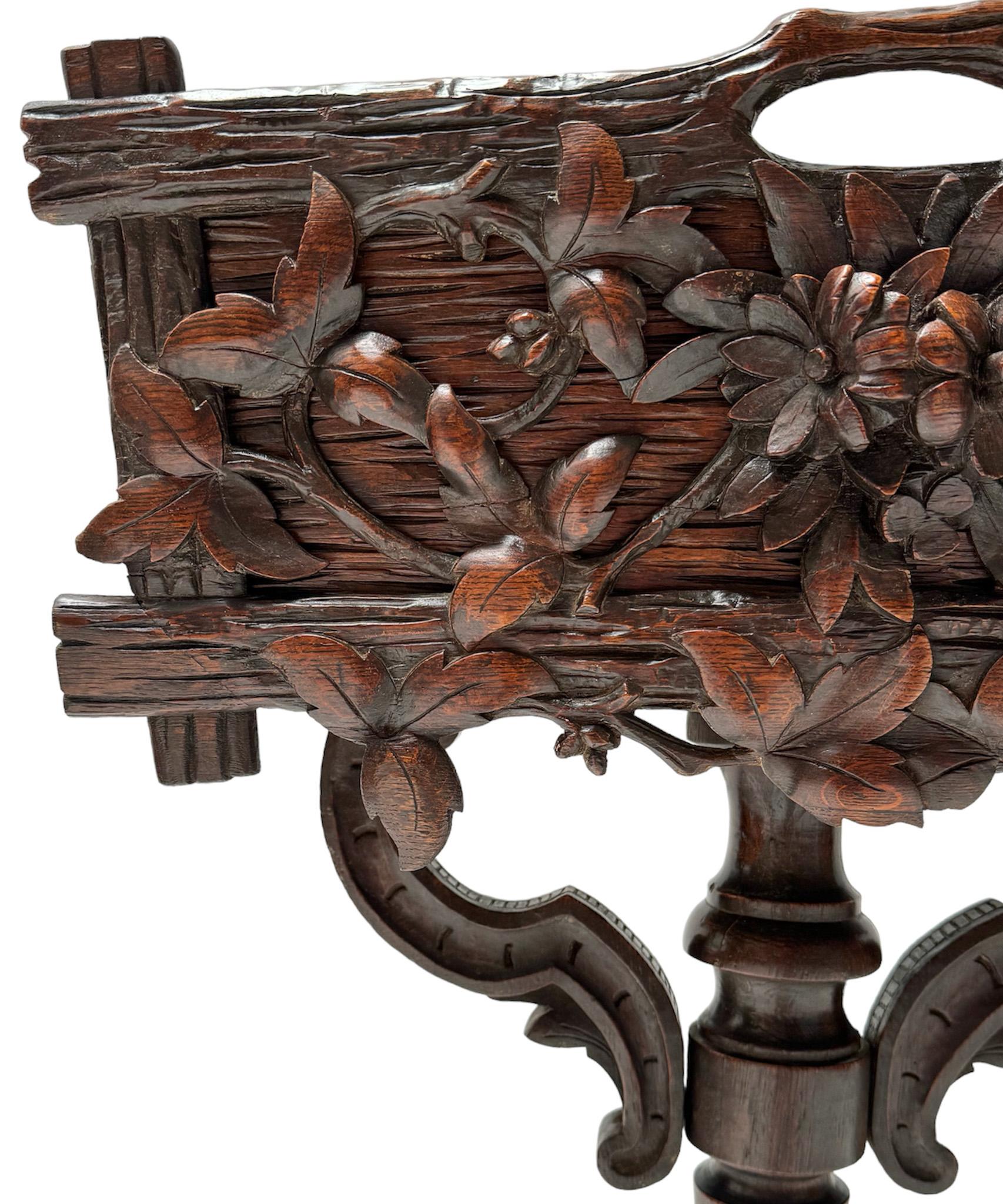 French Carved Fruitwood  Black Forest Planter or Jardiniiere, 1880s For Sale 5