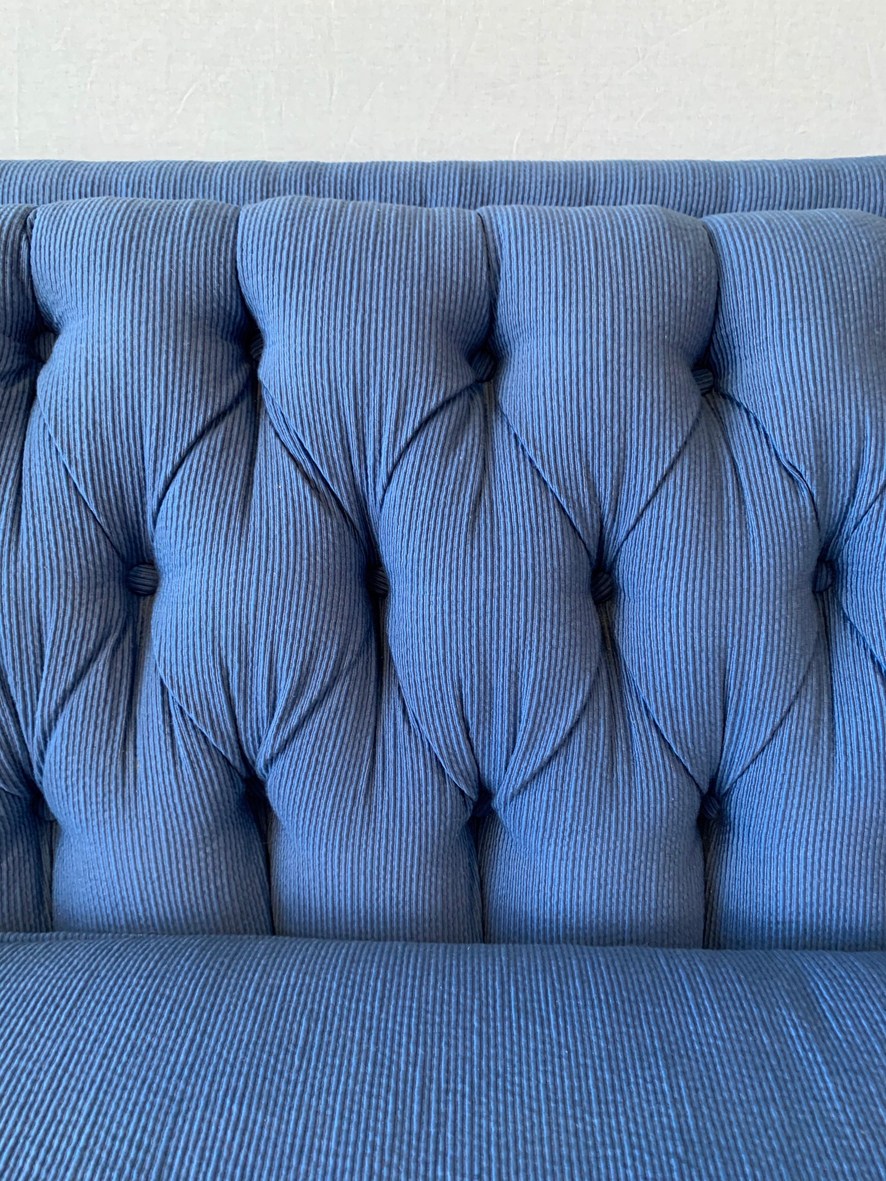 French Carved Fruitwood Pantone Blue Tufted Chesterfield Sofa In Good Condition In West Hartford, CT
