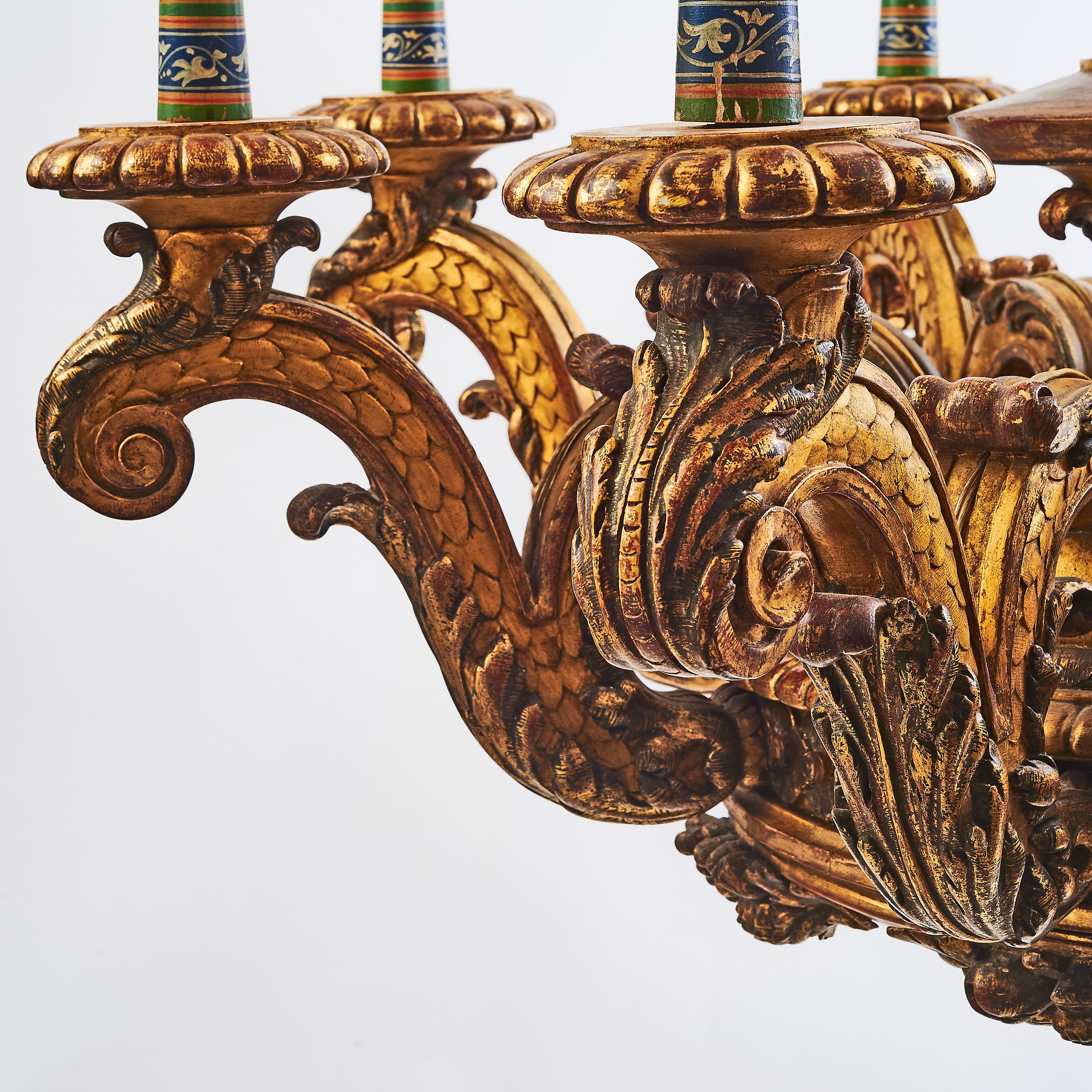 Early 20th Century French Carved Giltwood Baroque Style Eight-Arm Chandelier, circa 1900