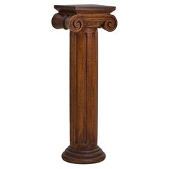 Colonna ionica in legno intagliato di produzione francese, anni ’40 – 2 disponibili