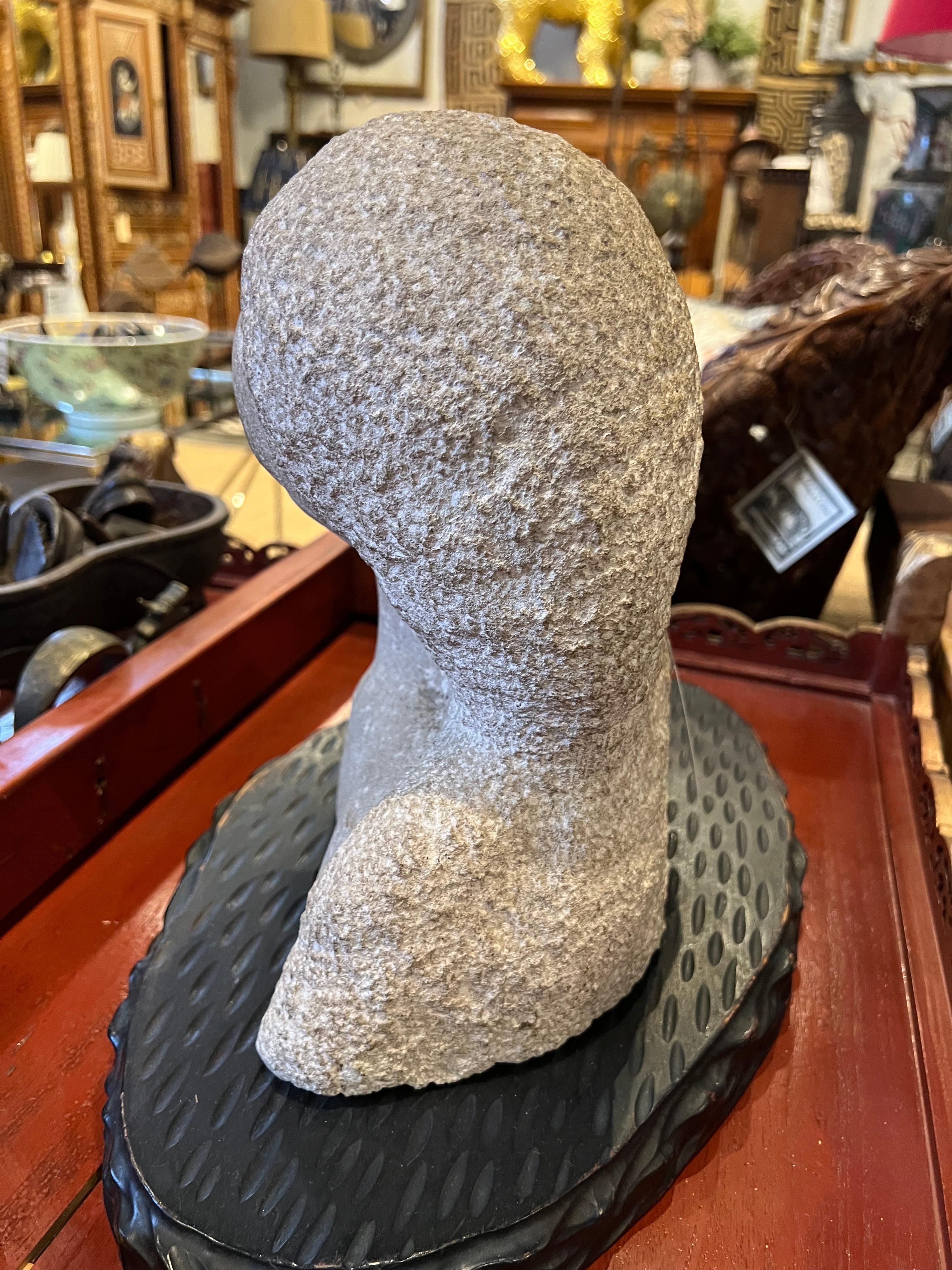 French Carved Limestone Head of a Woman Sculpture In Good Condition For Sale In Dallas, TX