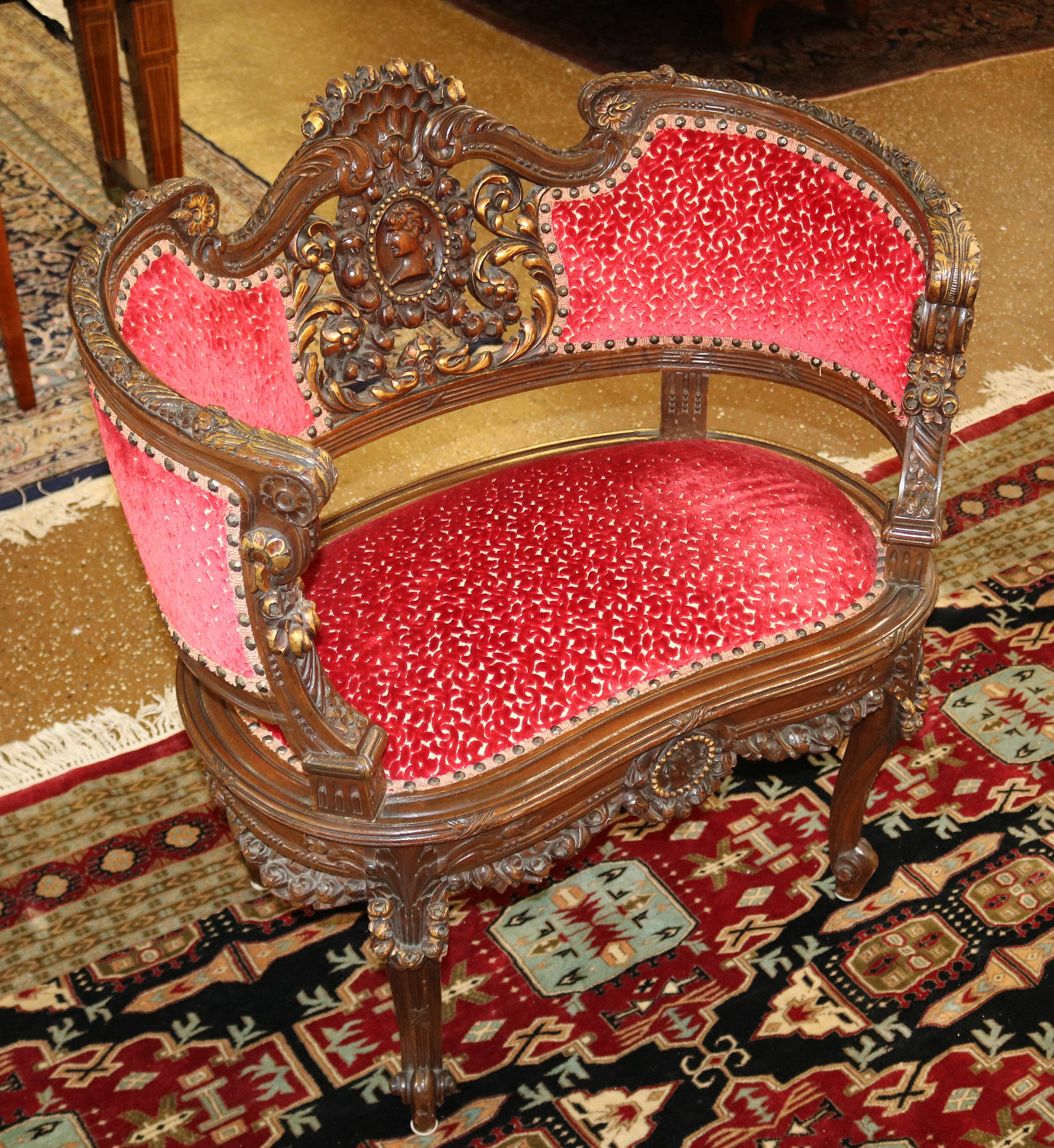 Hand-Carved French Carved Mahogany Early 20th Century Red Fabric Boudoir Settee