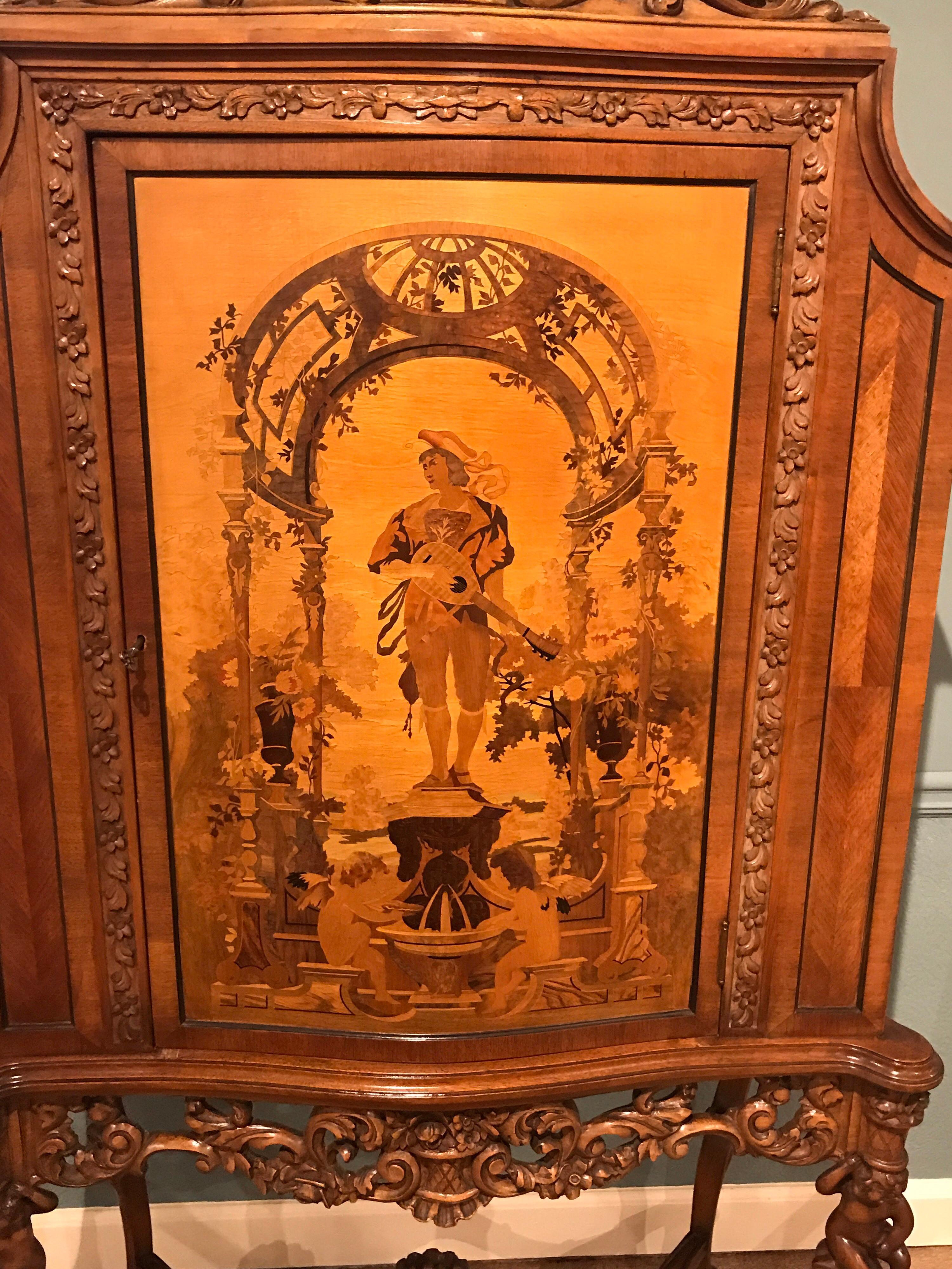 French Carved Marquetry Cabinet or Bar In Good Condition In West Palm Beach, FL