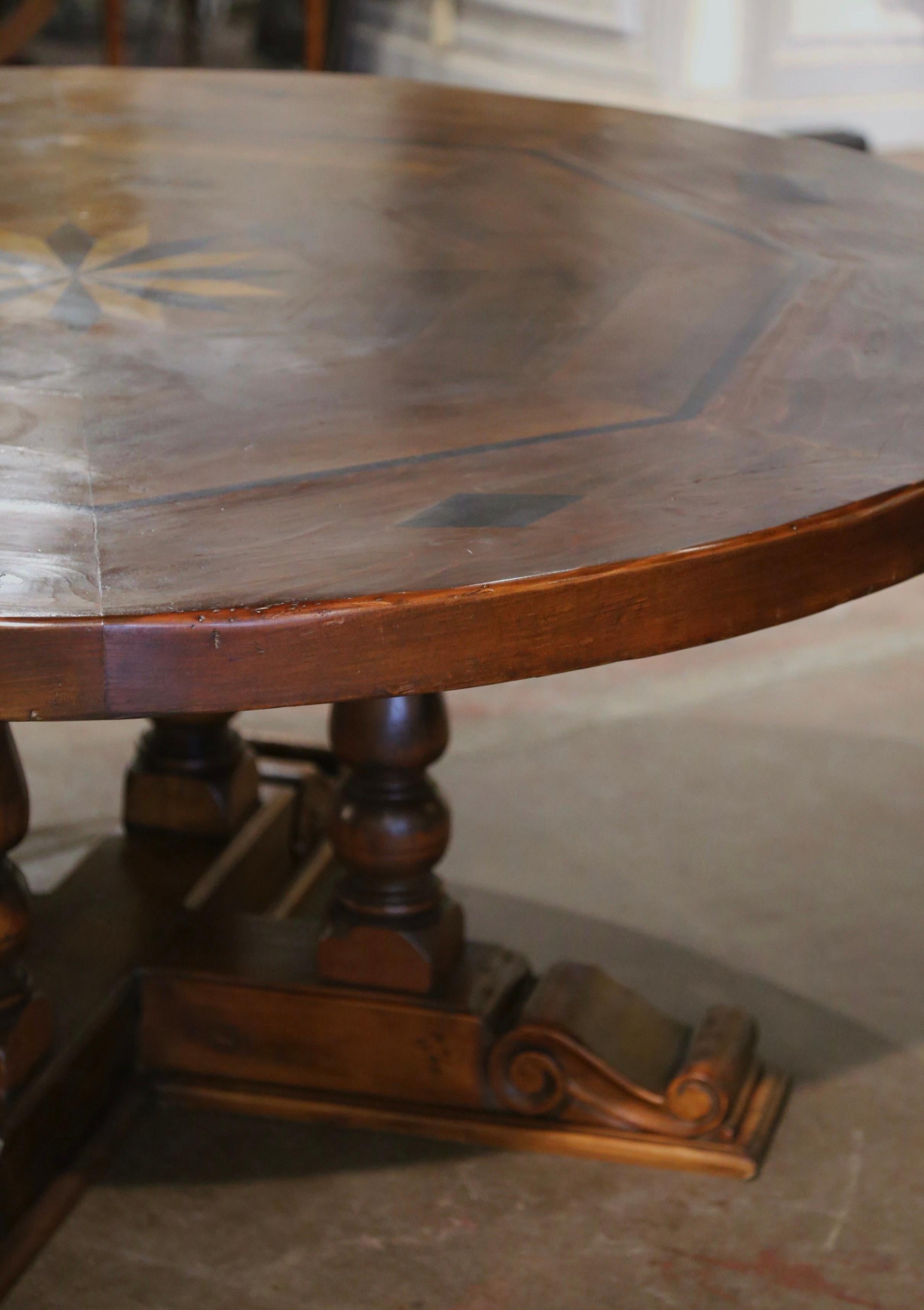 French Carved Marquetry Decor Walnut and Pine Pedestal Round Dining Table For Sale 2
