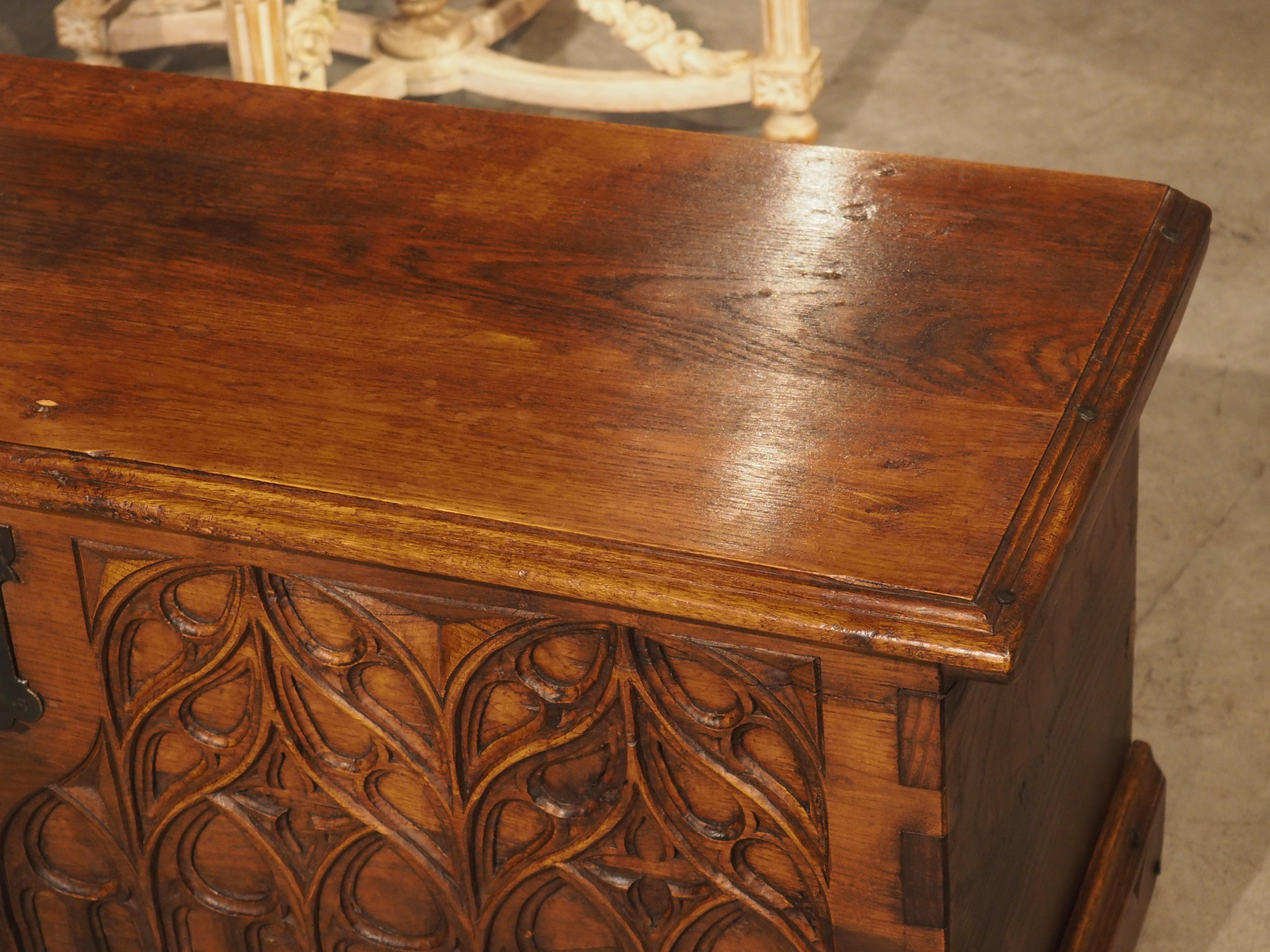 French Carved Oak Gothic Style Blanket Chest or Trunk, Early to Mid 1900s In Good Condition In Dallas, TX