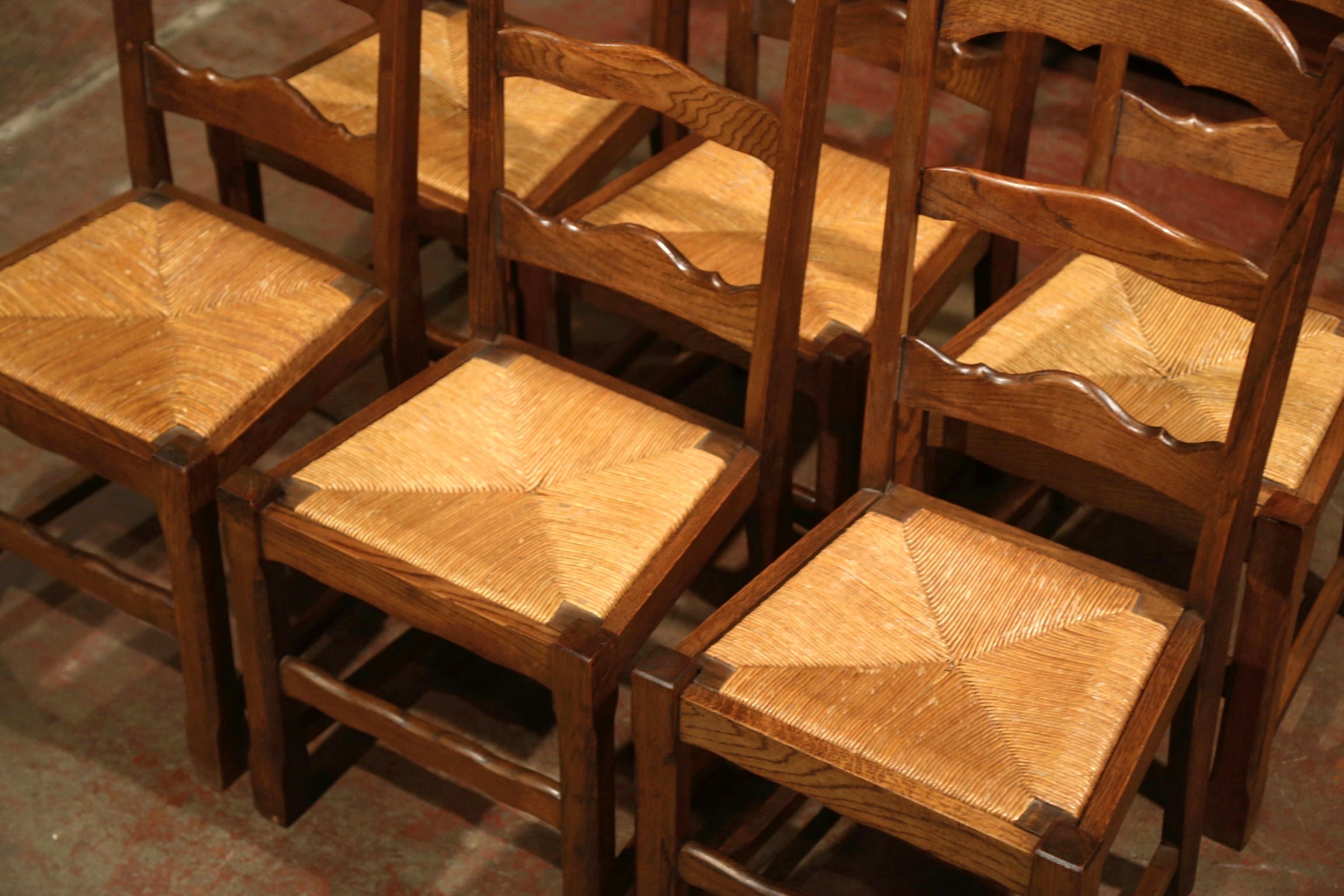 French Carved Oak Ladder Back Chairs with Rush Woven Seat, Set of Six In Excellent Condition In Dallas, TX