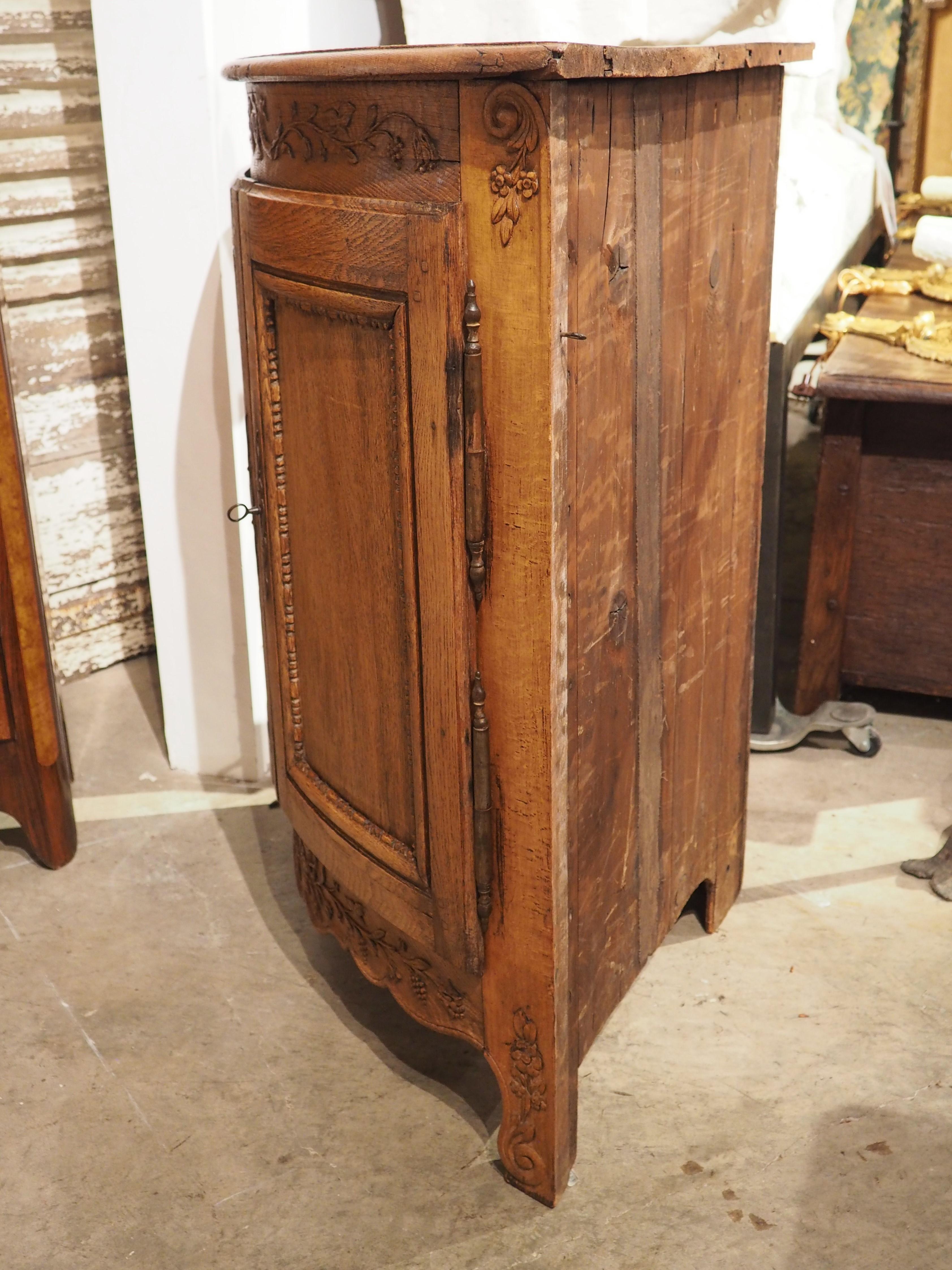 French Carved Oak Transitional Style Corner Cabinet, Circa 1780 For Sale 8