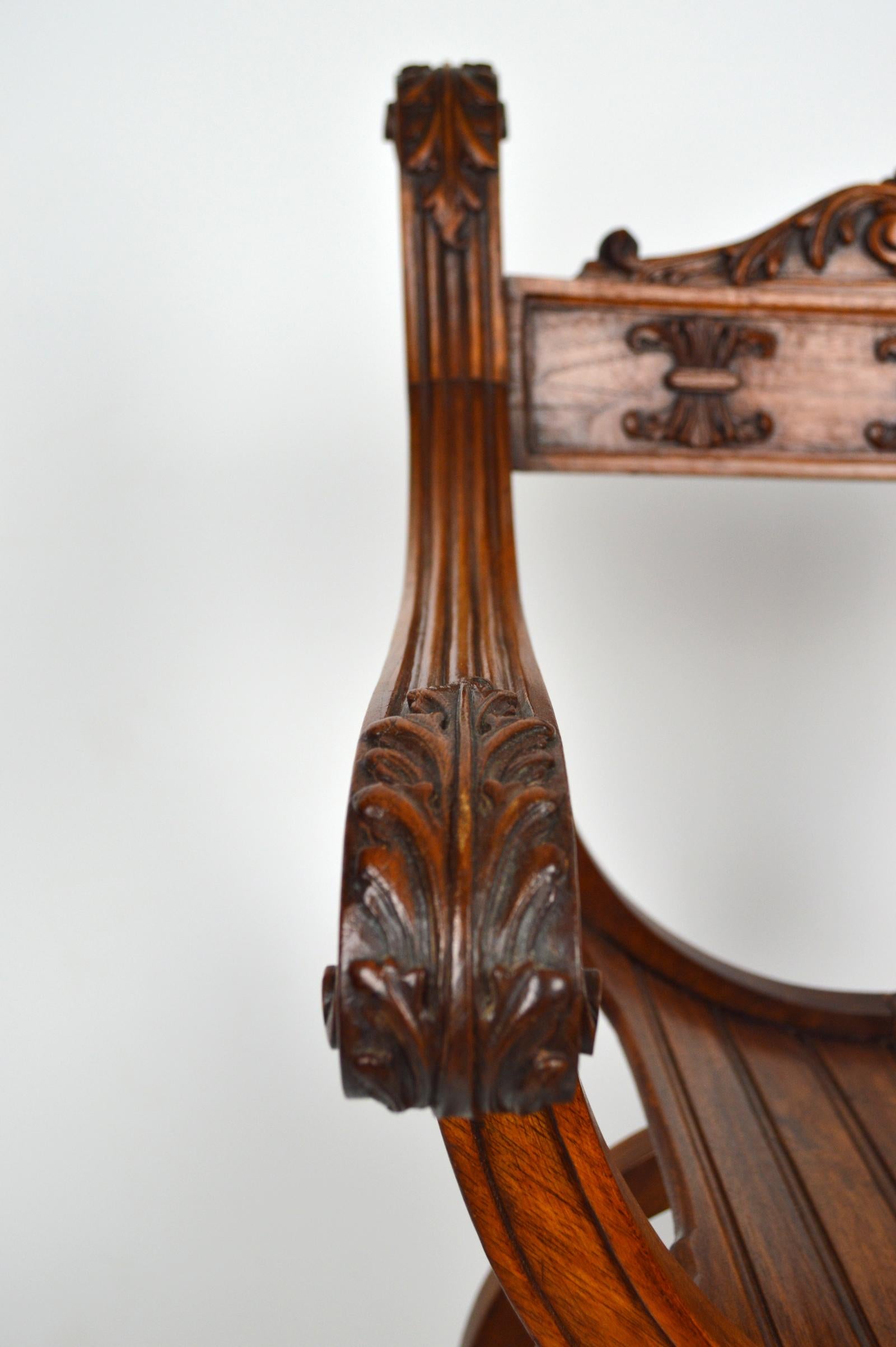 French Carved Walnut Curule or Armchair, Renaissance Revival, circa 1880 For Sale 6