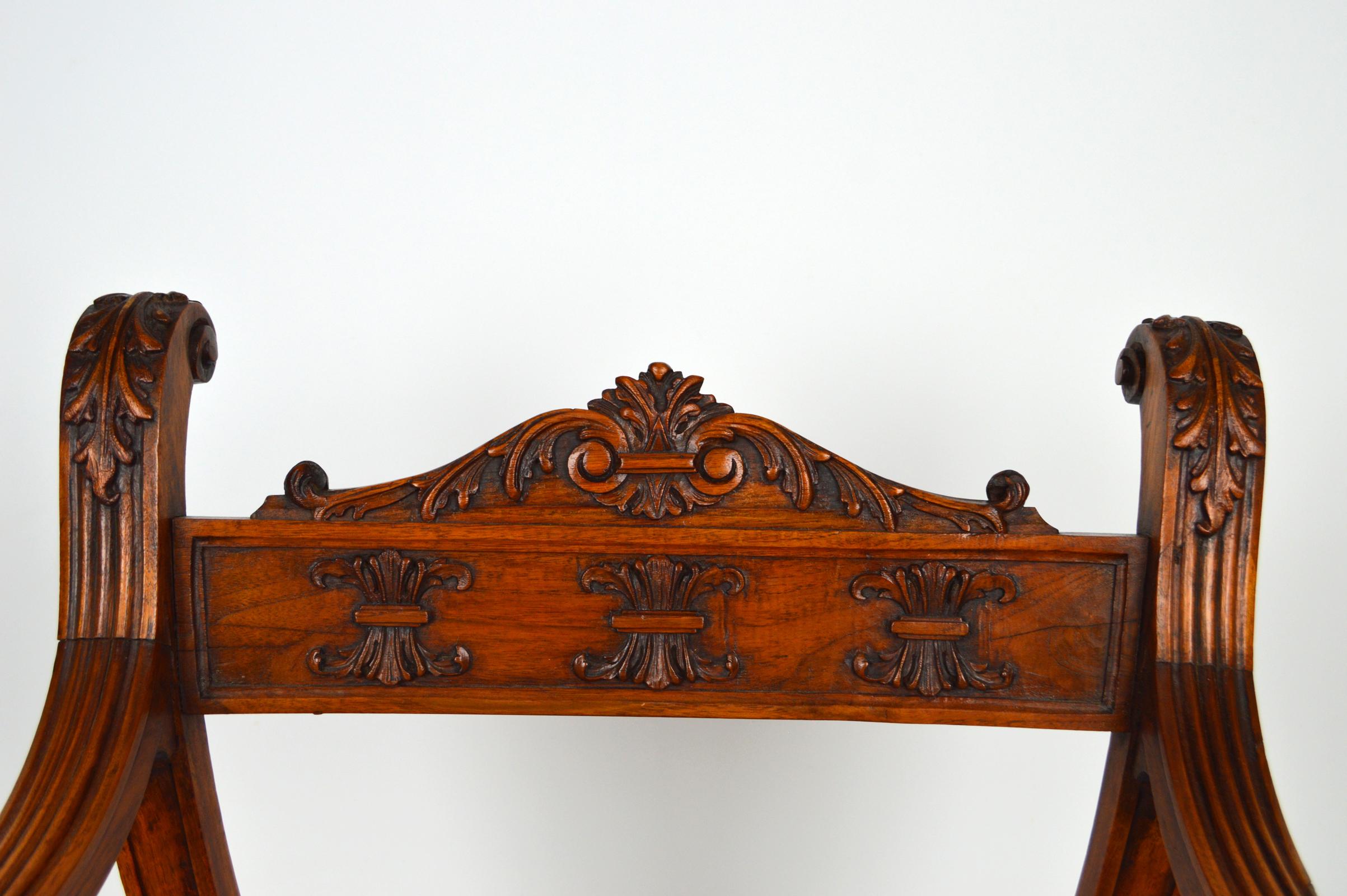 French Carved Walnut Curule or Armchair, Renaissance Revival, circa 1880 For Sale 4