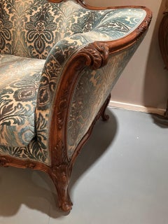 French carved walnut sofa Louis XV-Style