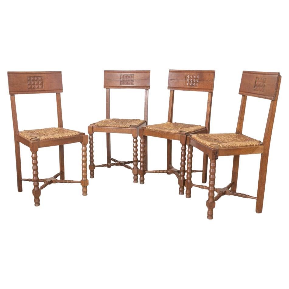 Französisch geschnitzt Wood und geflochtene Stühle, Satz von 4 im Angebot