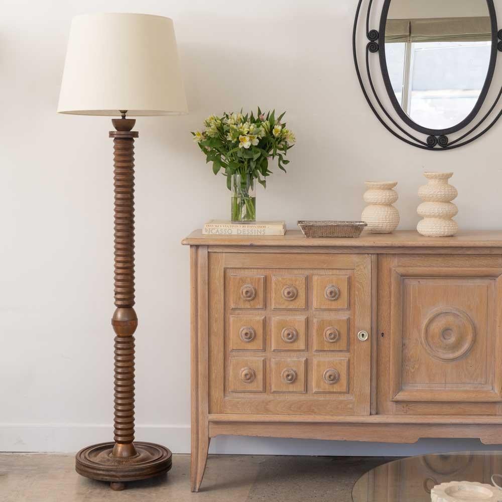 French Carved Wood Floor Lamp In Good Condition For Sale In Los Angeles, CA