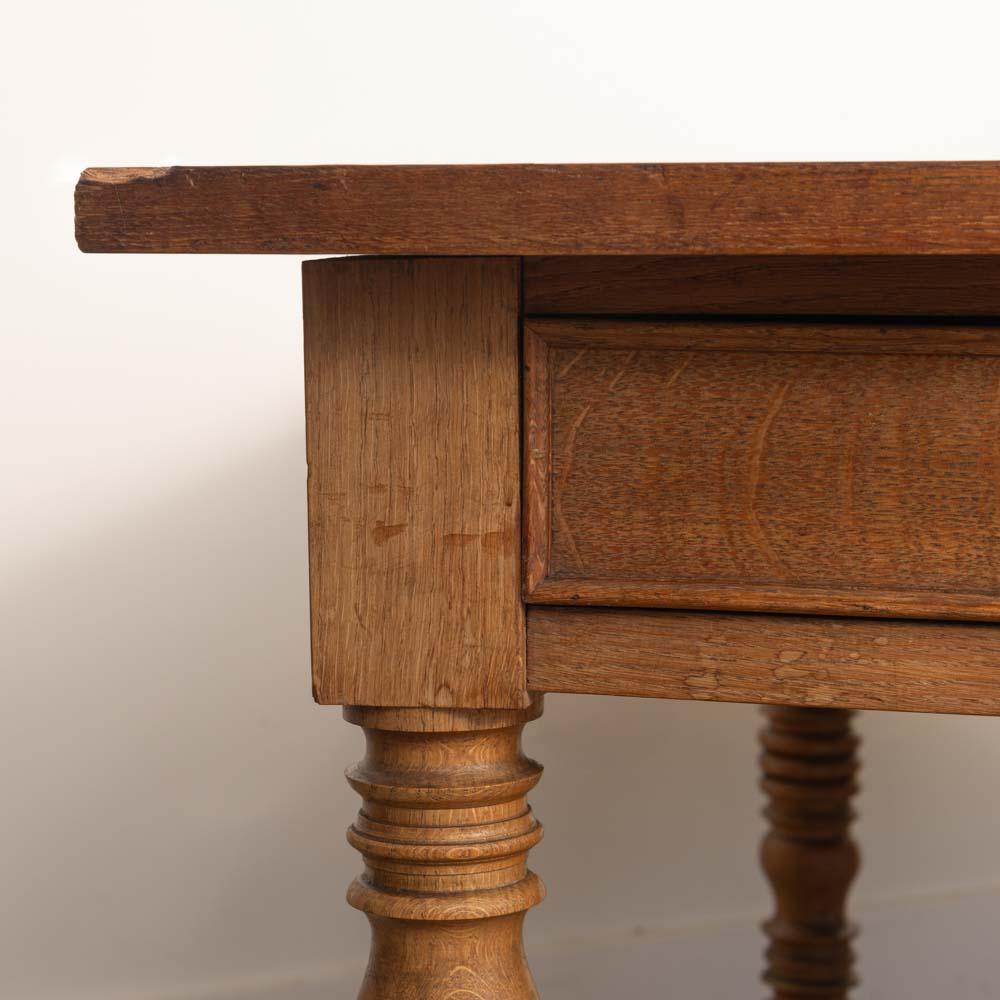 French Carved Wood Partners Desk in vendita 9