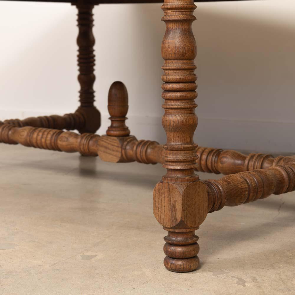 French Carved Wood Partners Desk in vendita 10