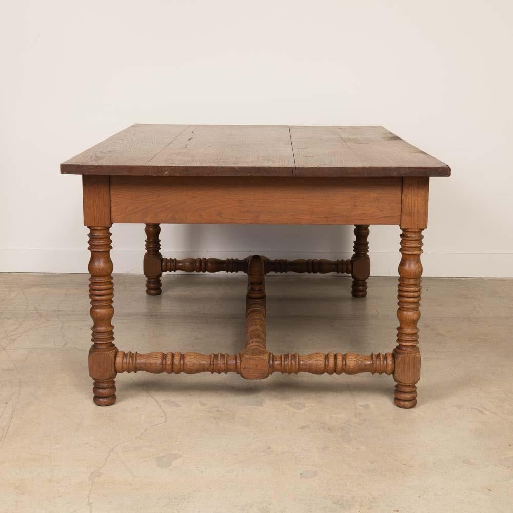 XX secolo French Carved Wood Partners Desk in vendita