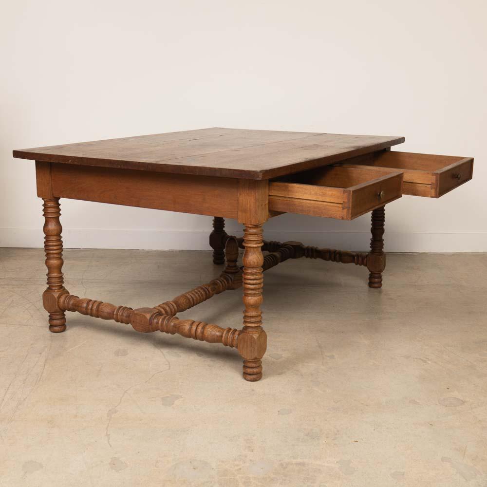 French Carved Wood Partners Desk in vendita 1
