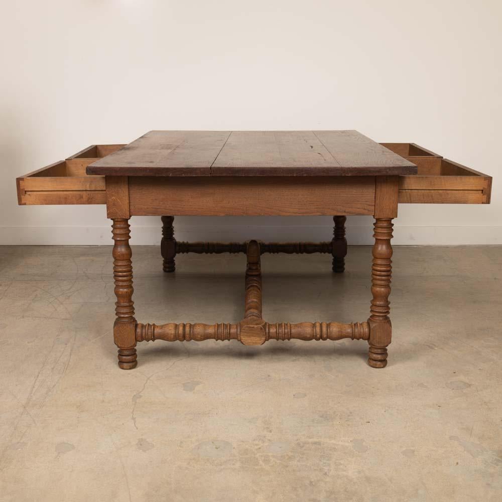 French Carved Wood Partners Desk in vendita 2
