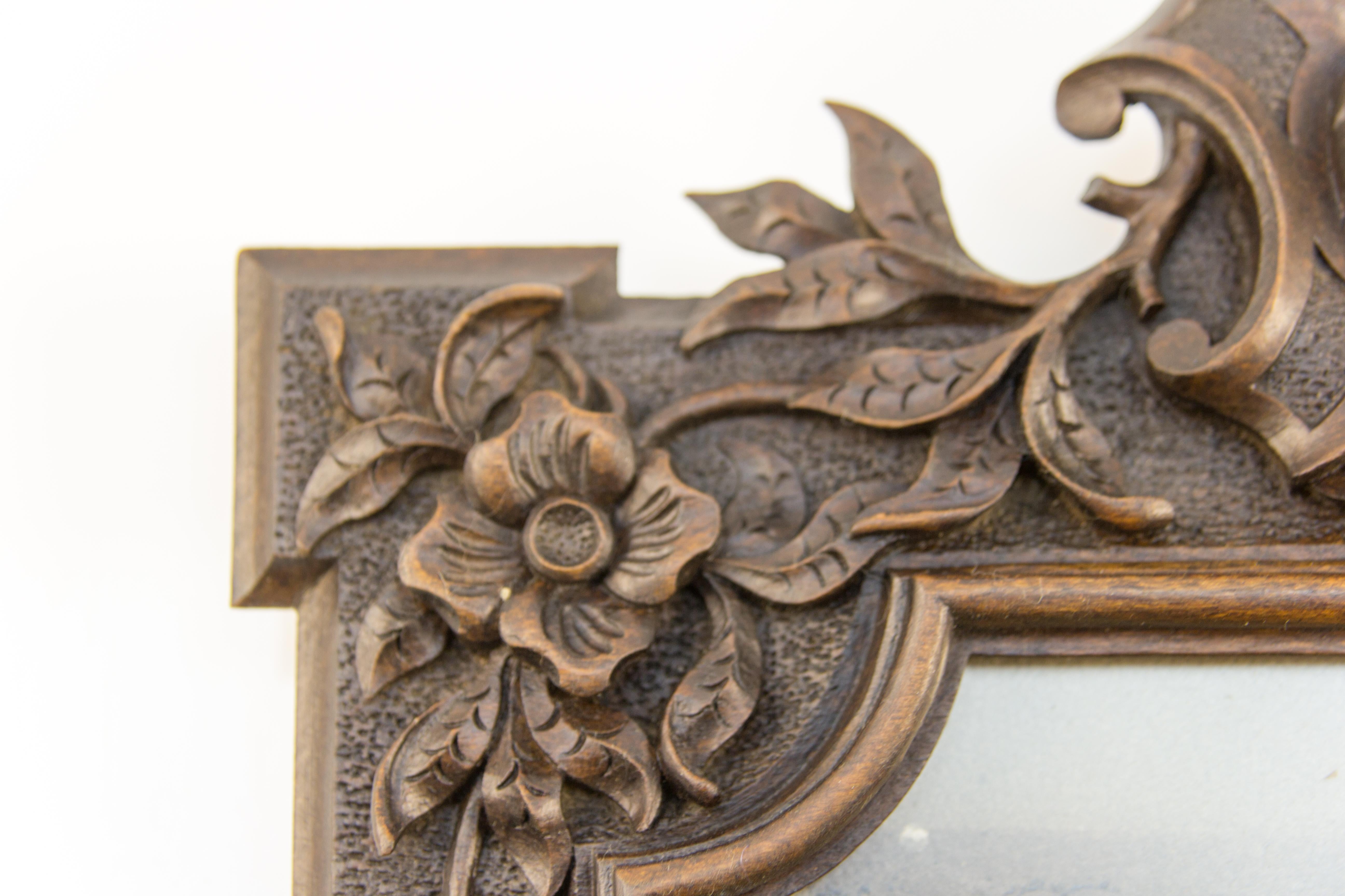 French Carved Wood Picture Frame or Photo Frame, 1920s 2