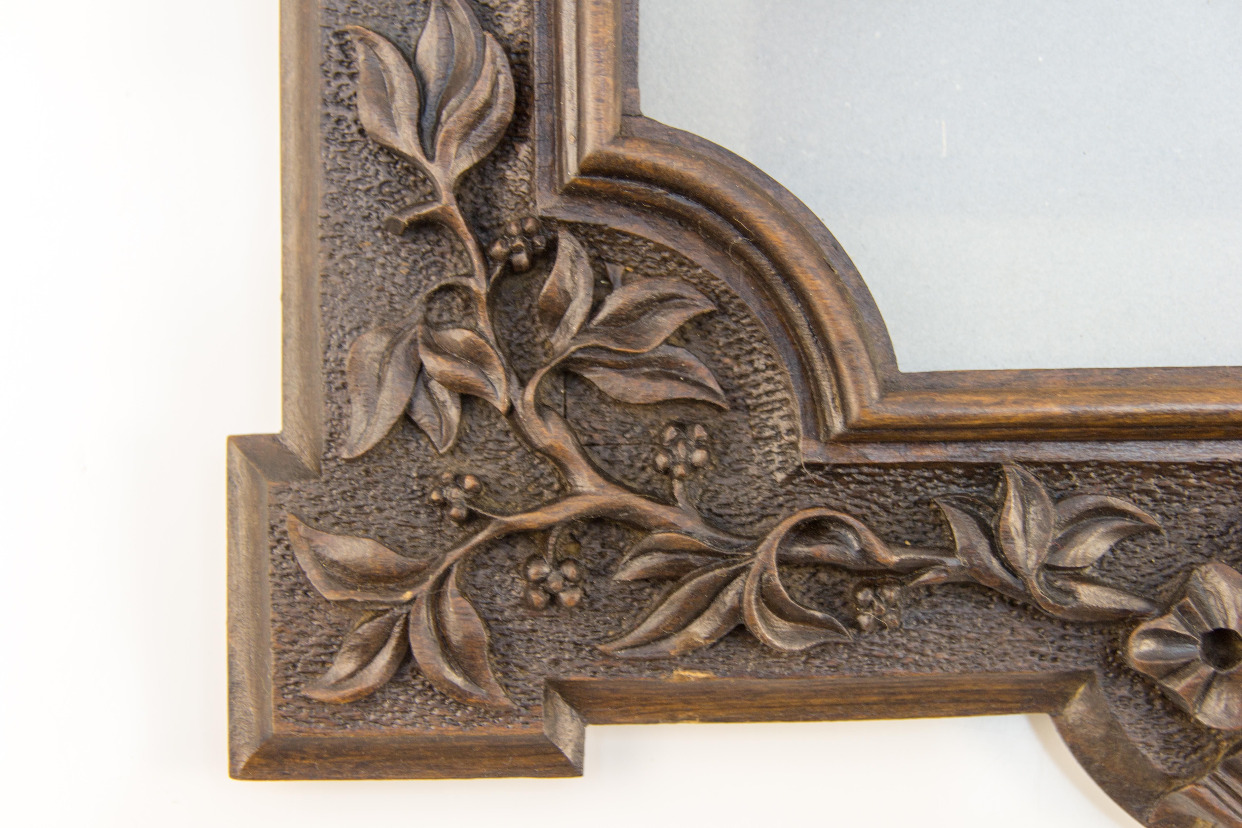 French Carved Wood Picture Frame or Photo Frame, 1920s 4