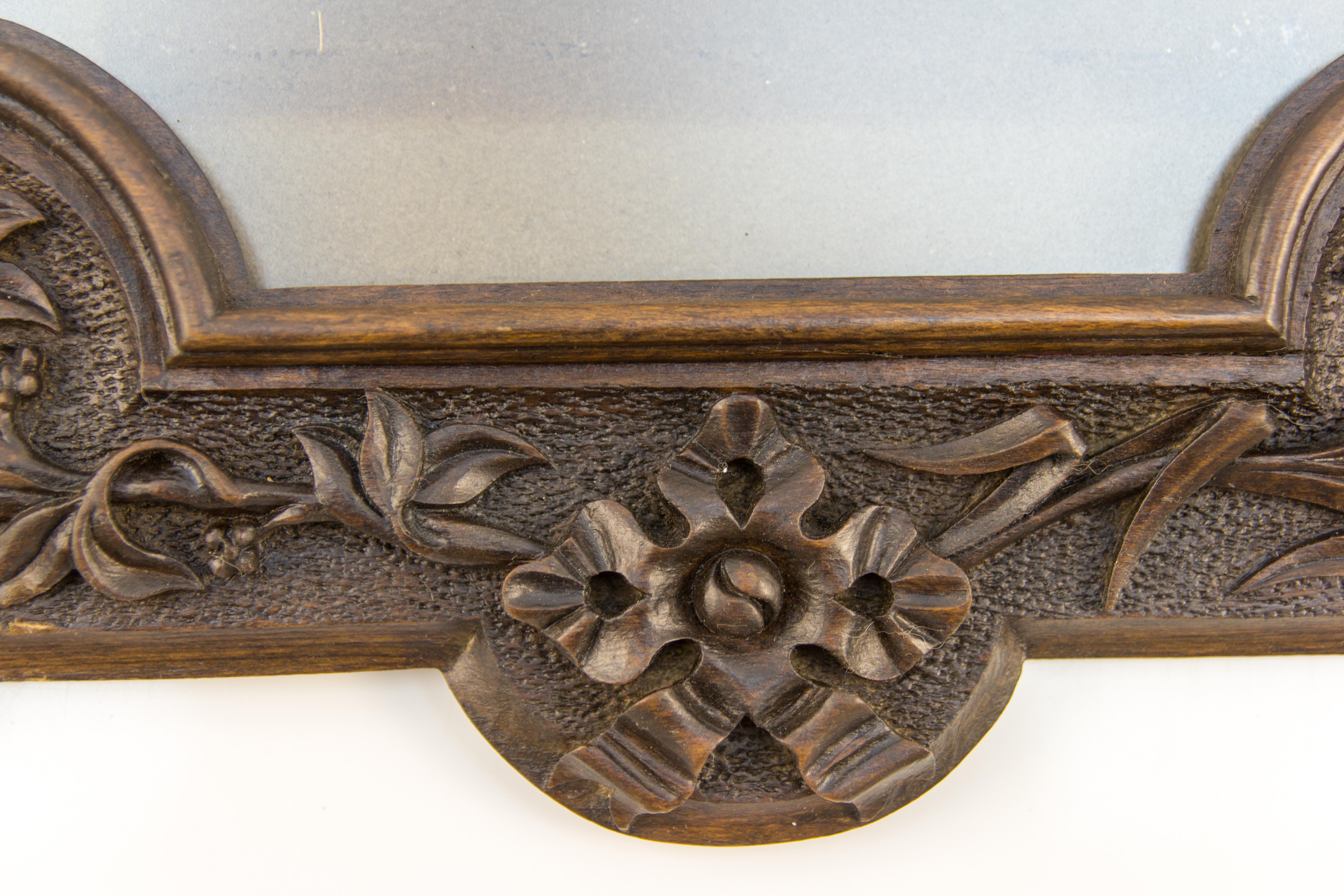 French Carved Wood Picture Frame or Photo Frame, 1920s 5