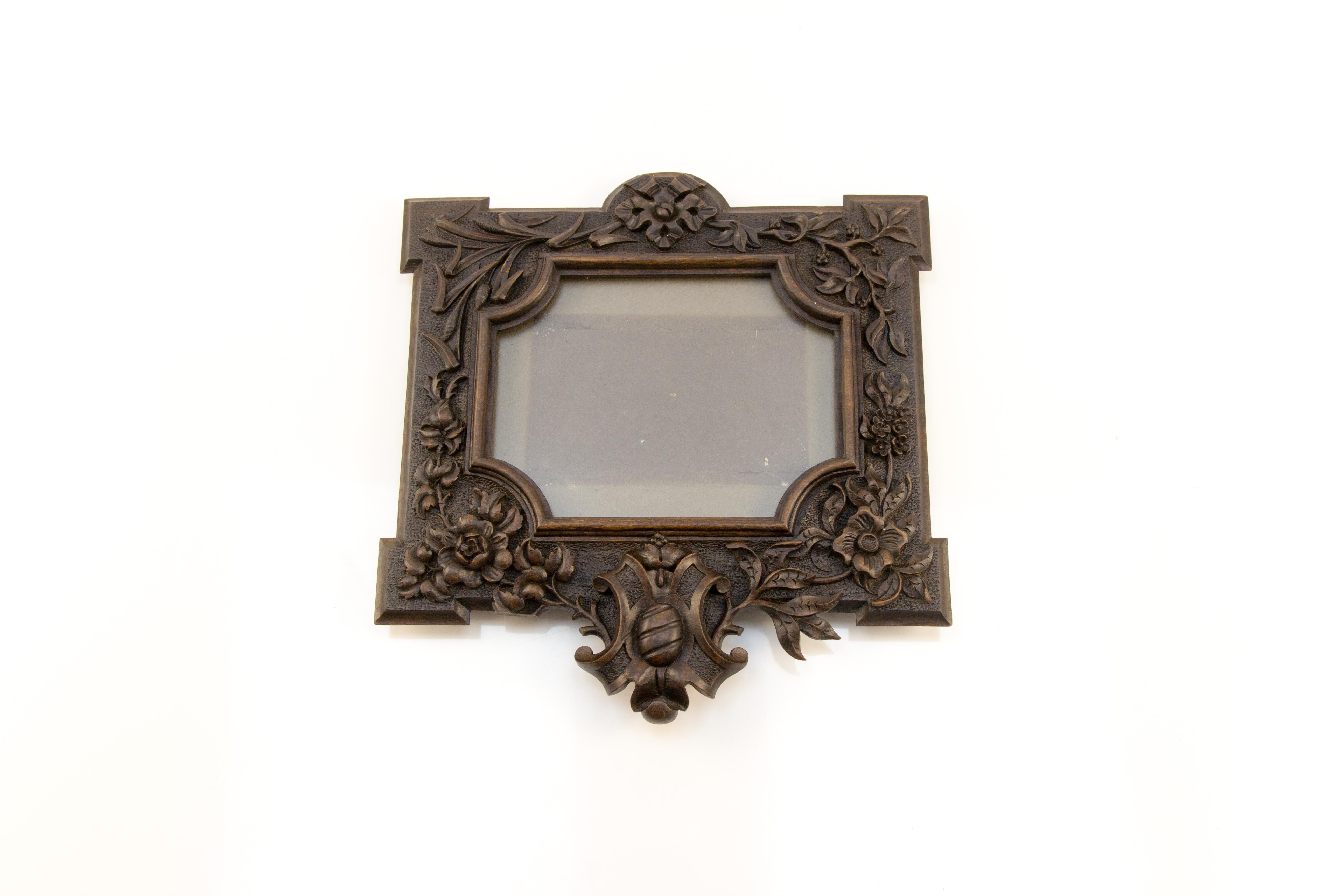 Louis XVI French Carved Wood Picture Frame or Photo Frame, 1920s