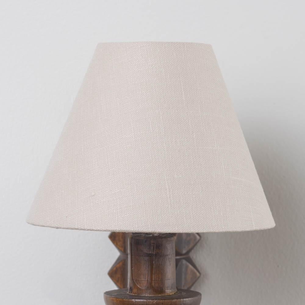 French Carved Wood Sconce by Charles Dudouyt en Bueno estado para la venta en Los Angeles, CA