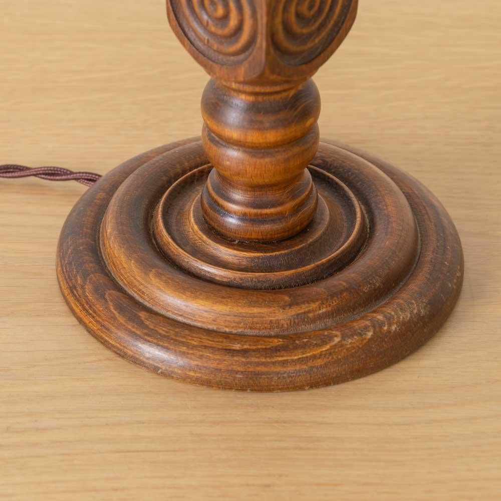 Lampada da tavolo francese in legno intagliato di Charles Dudouyt in vendita 4