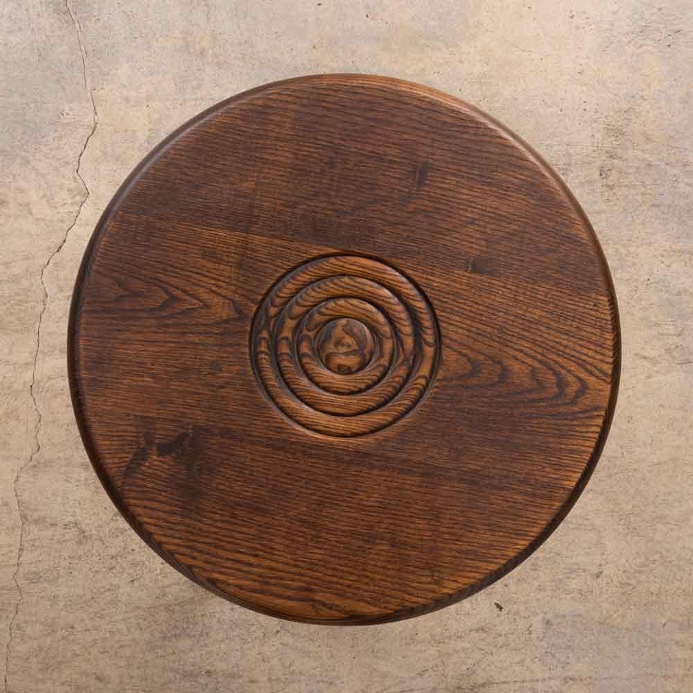 Legno Tavolo a treppiede in legno intagliato francese in vendita