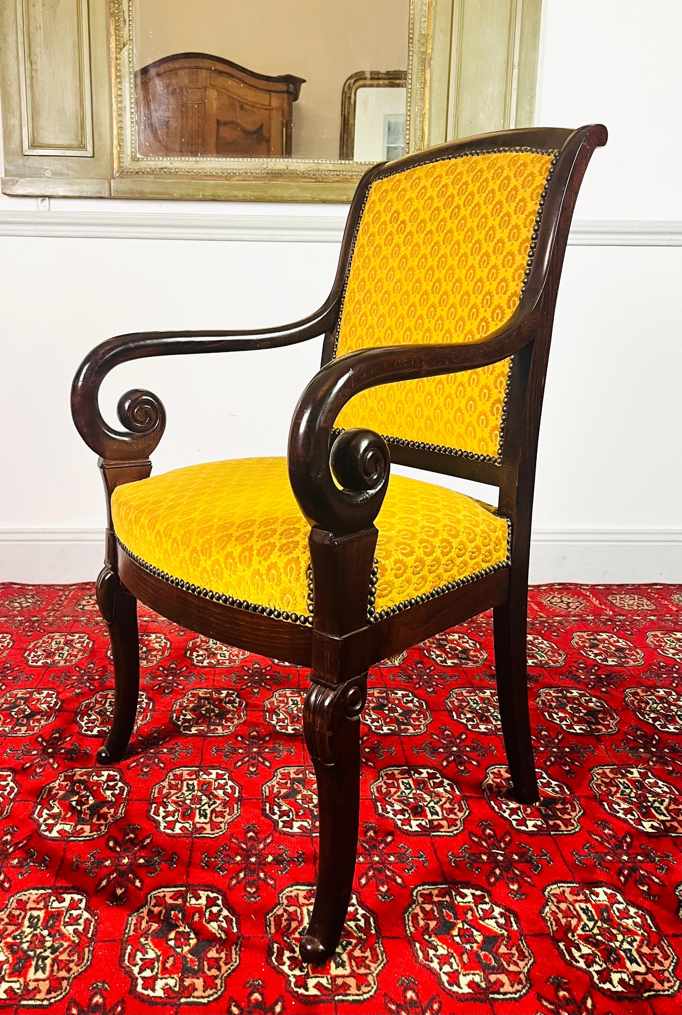 French Carved Wooden Armchair with Yellow Velvet   - Restoration Period - France For Sale 4