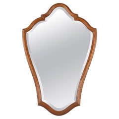 Specchio francese in legno intagliato con elegante cornice rivestita, anni '50