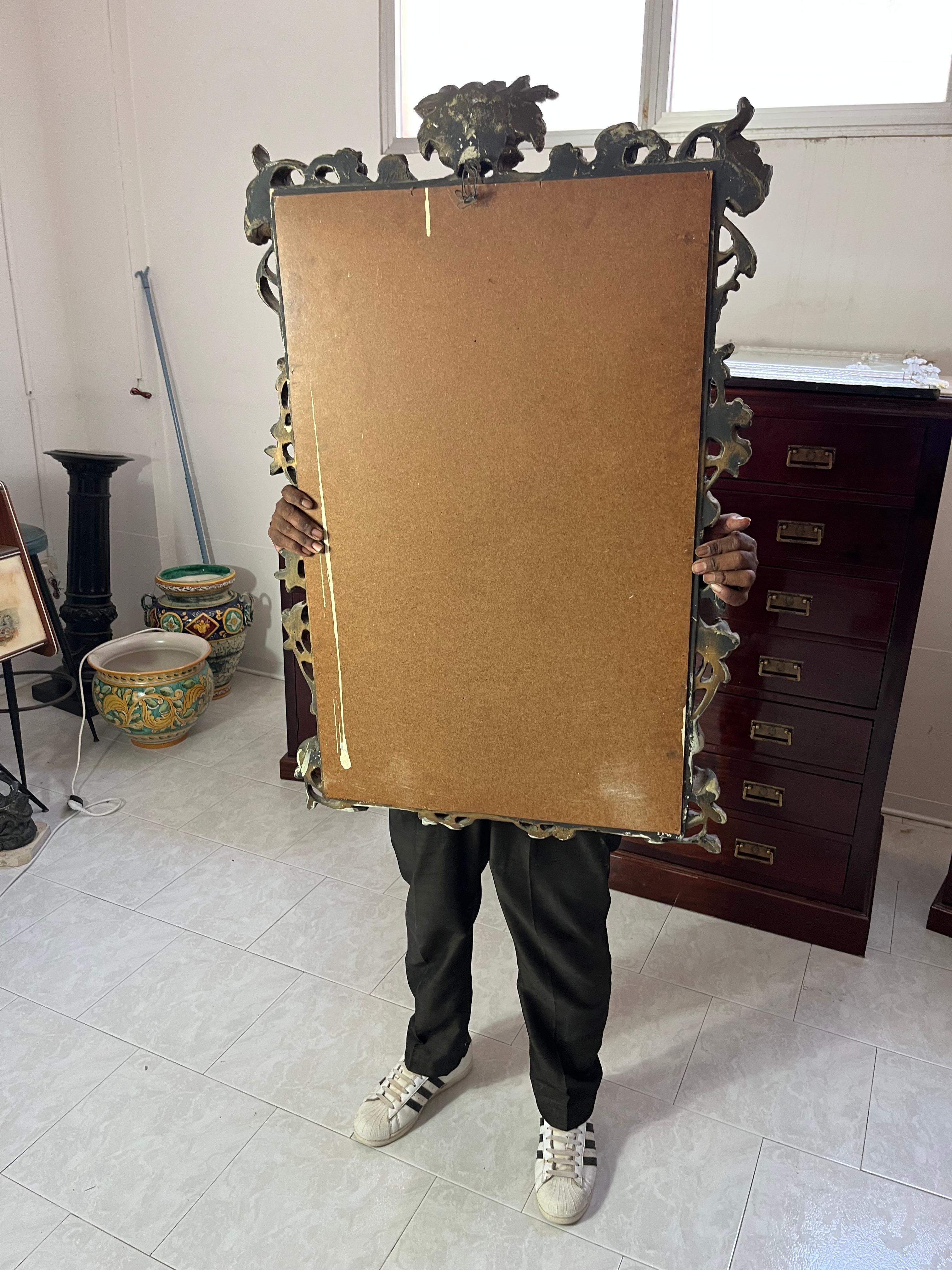 French Carved Wooden Wall Mirror with Gold Finish, 1930s For Sale 5