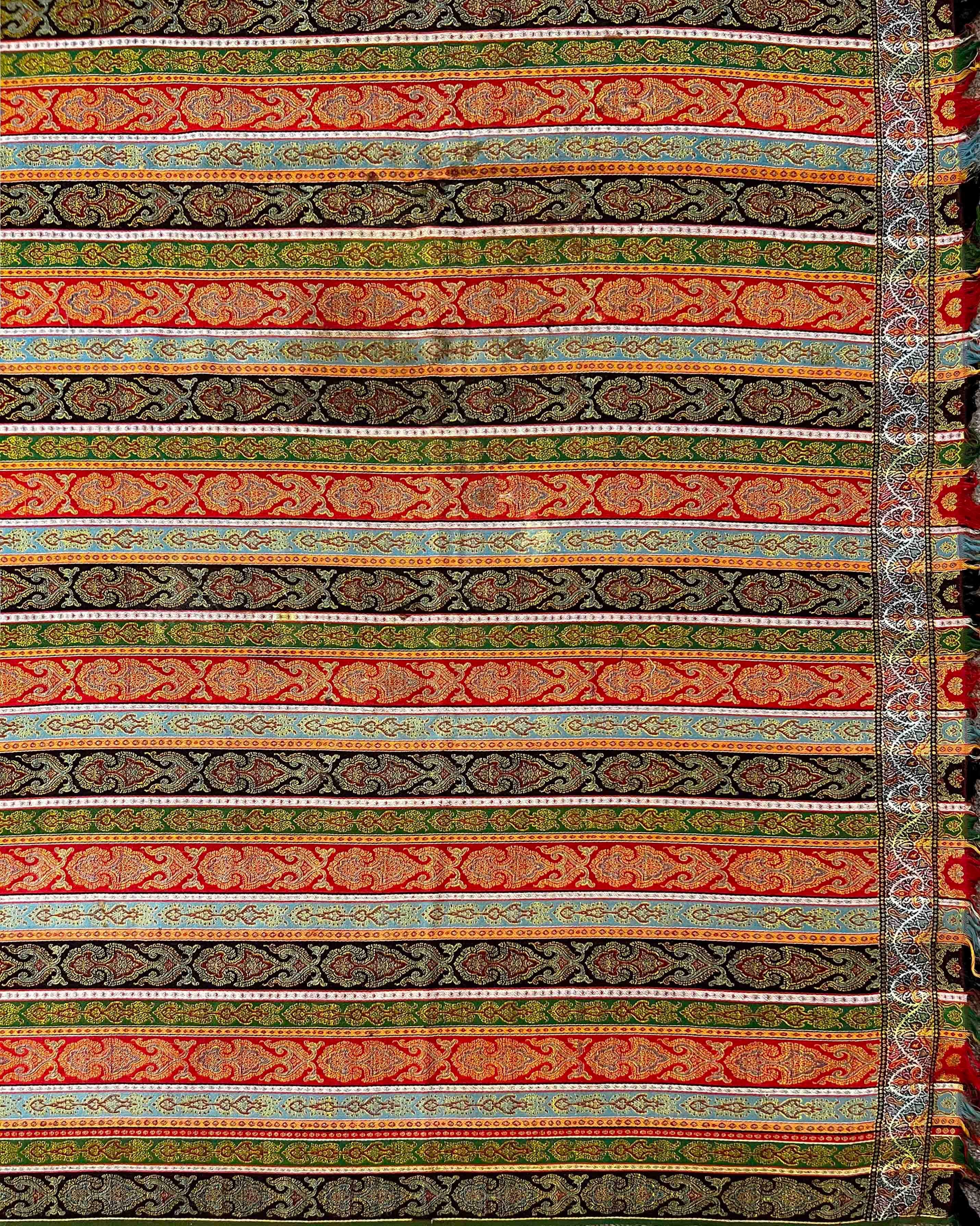 Machine-Made French cashmere shawl Lyonnais around 1900 - N° 802 For Sale