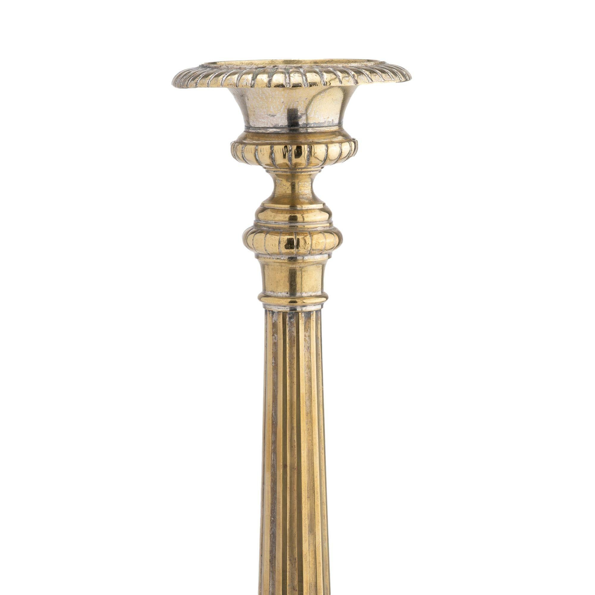 Francese Bastone da altare francese in ottone fuso, 1800 in vendita