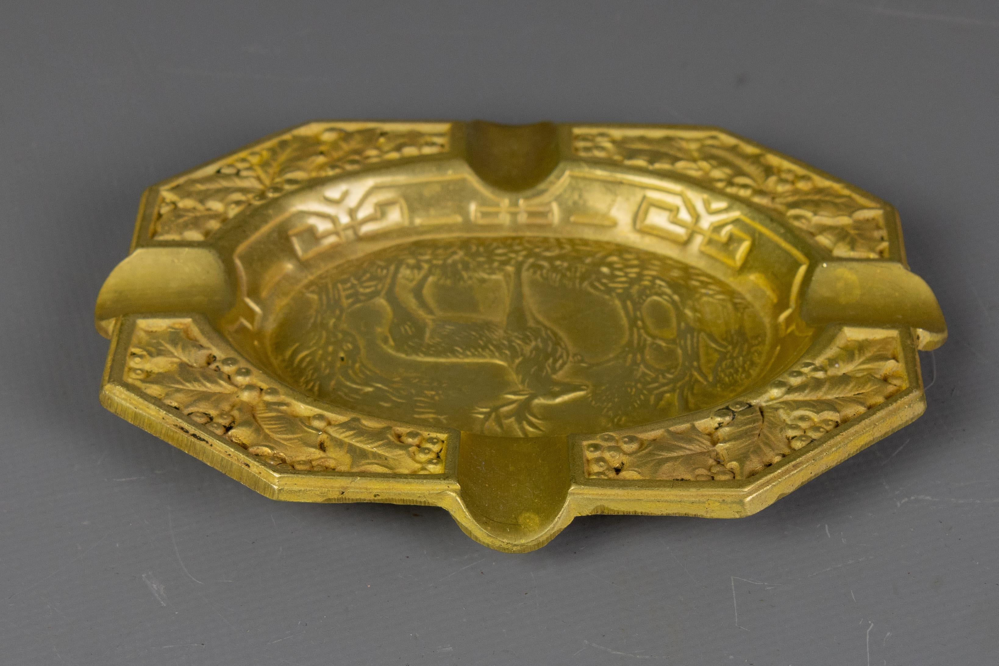 French Cast Bronze Ashtray with Stag Motif, 1950s im Zustand „Gut“ im Angebot in Barntrup, DE