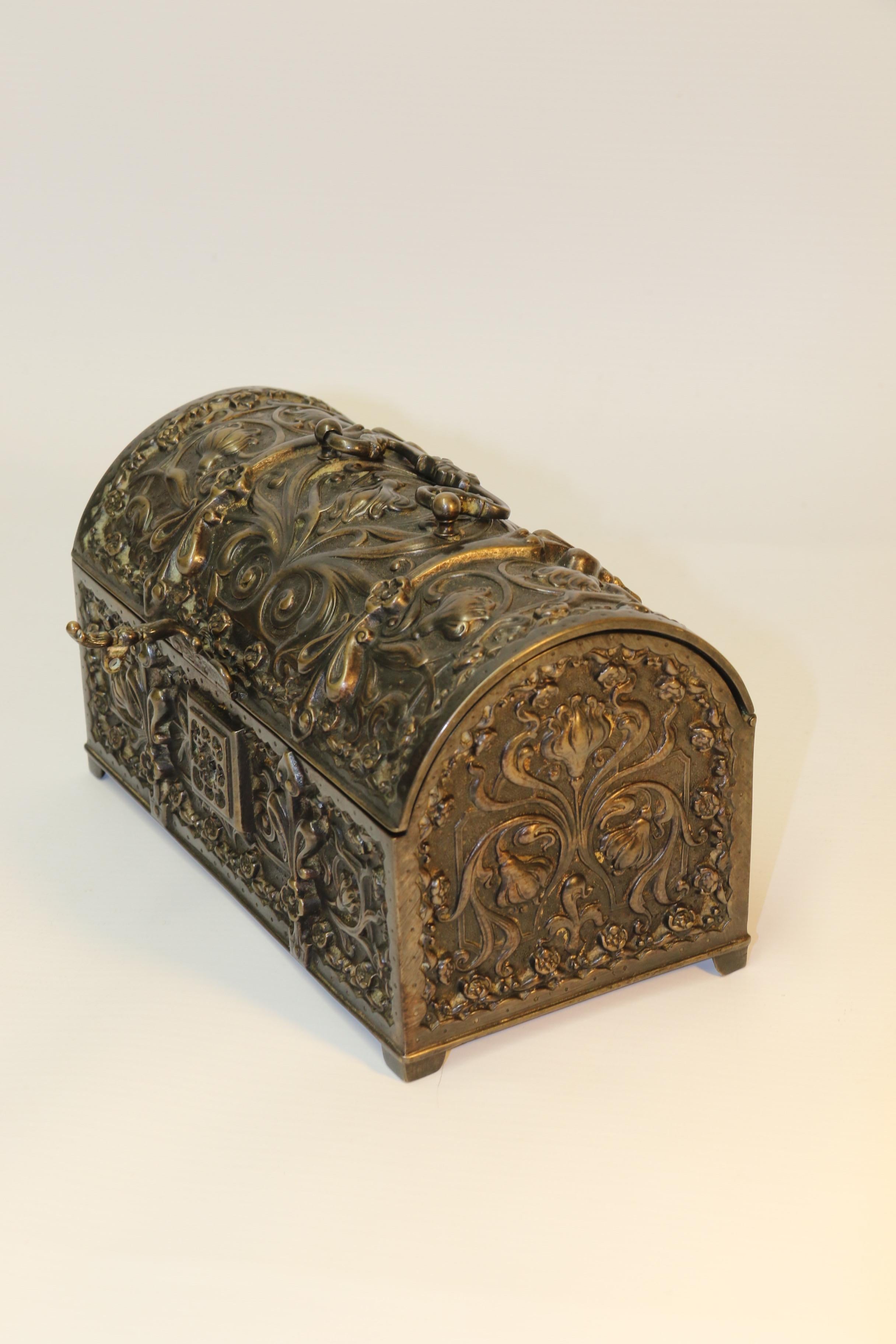 French Cast Bronze Jewelry Box Made in the Form of a Medieval Domed Top Coffer For Sale 7