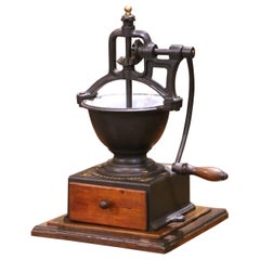 Moulin à café français en fonte et en Wood avec manivelle et tiroir, datant de 1901