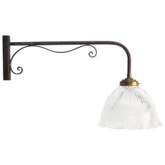 Apliques de hierro fundido francés Art Decó de cristal holófano transparente