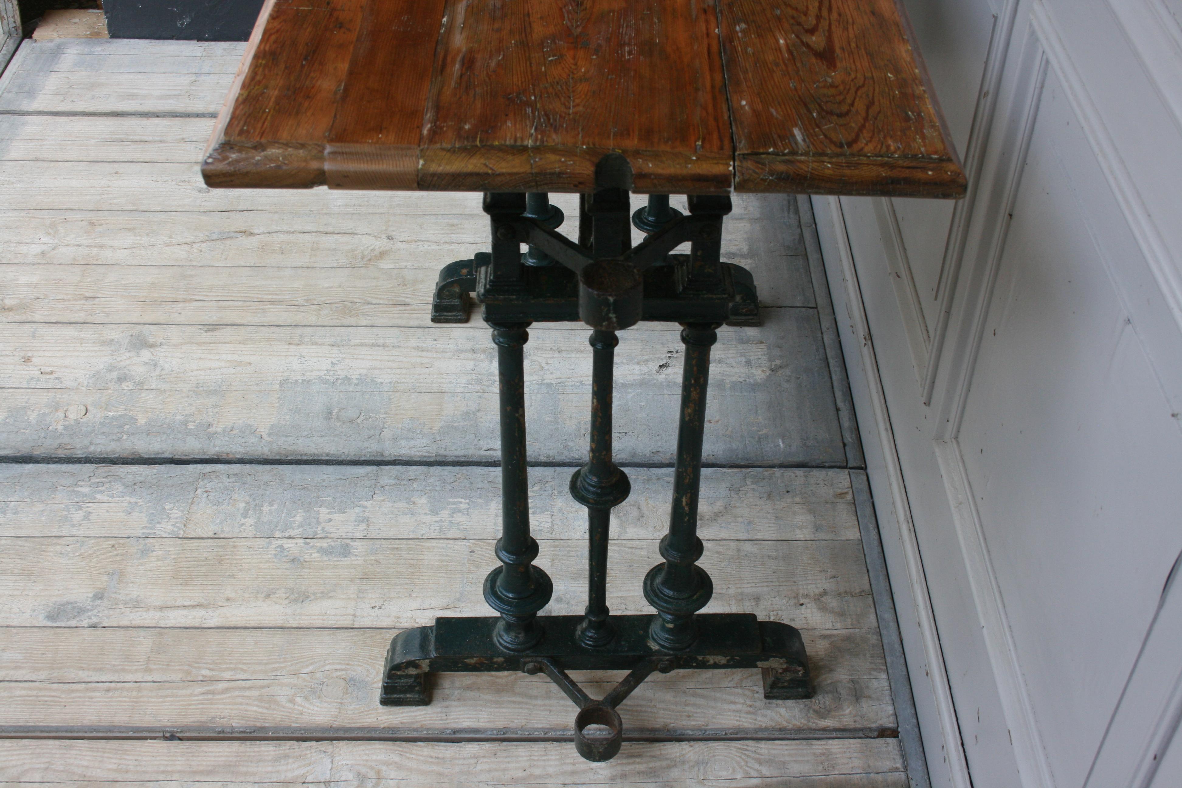 French Cast Iron Bistro Garden Table with Parasol-Holder, 19th Century 15