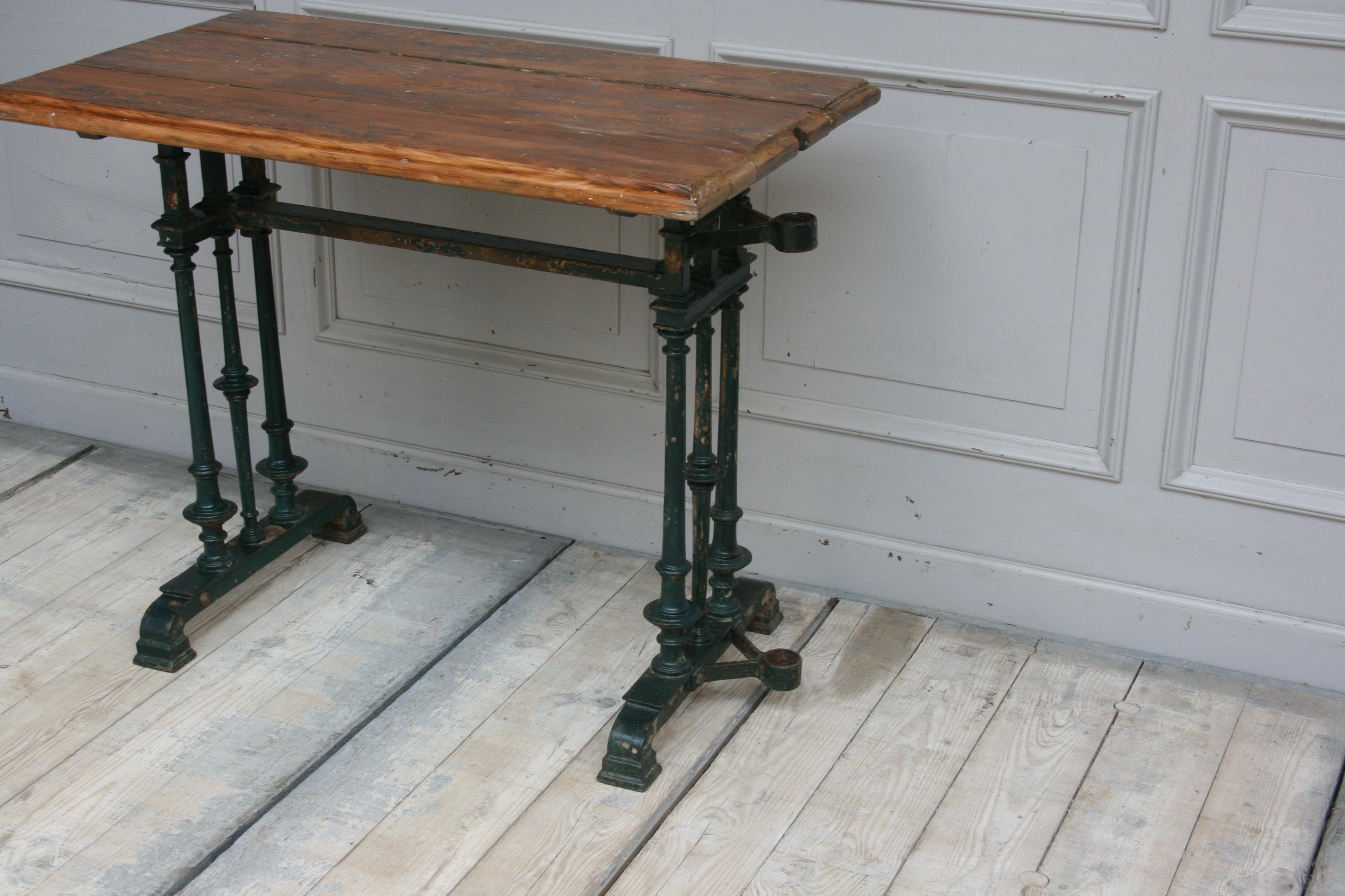 French Cast Iron Bistro Garden Table with Parasol-Holder, 19th Century 2