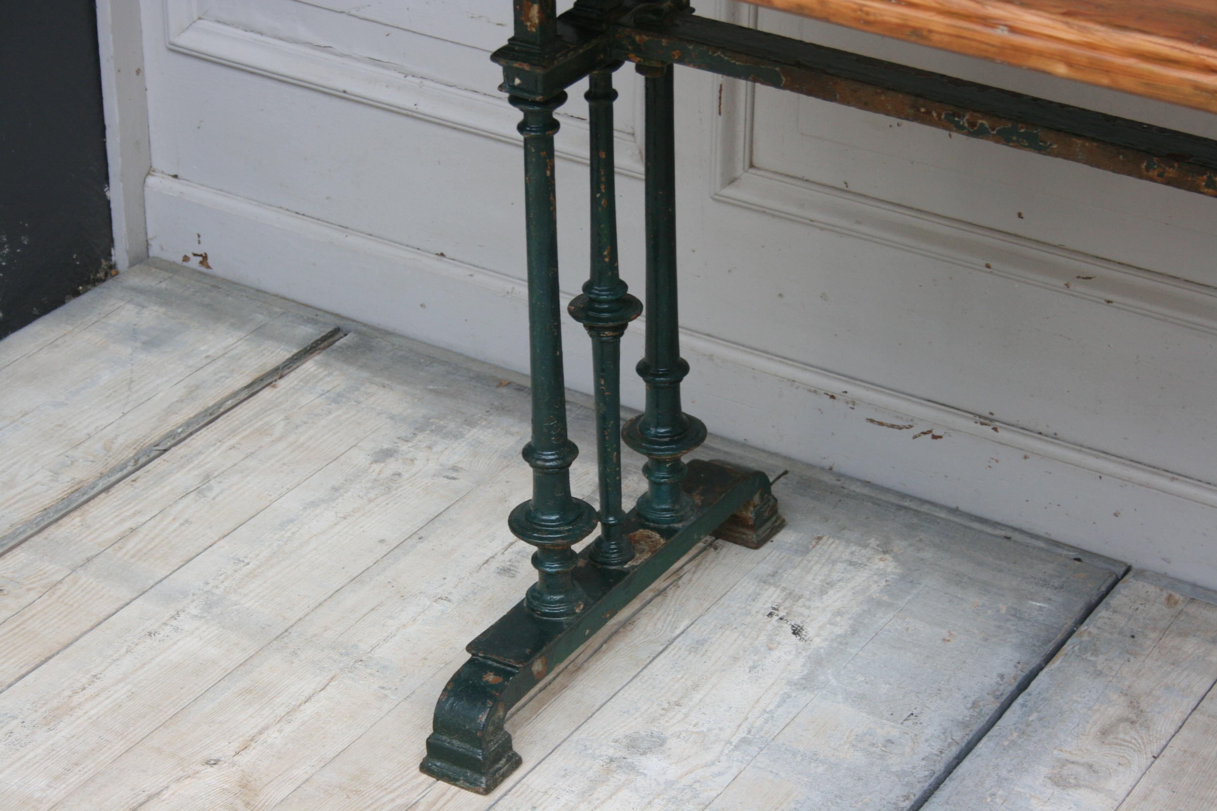 French Cast Iron Bistro Garden Table with Parasol-Holder, 19th Century 4