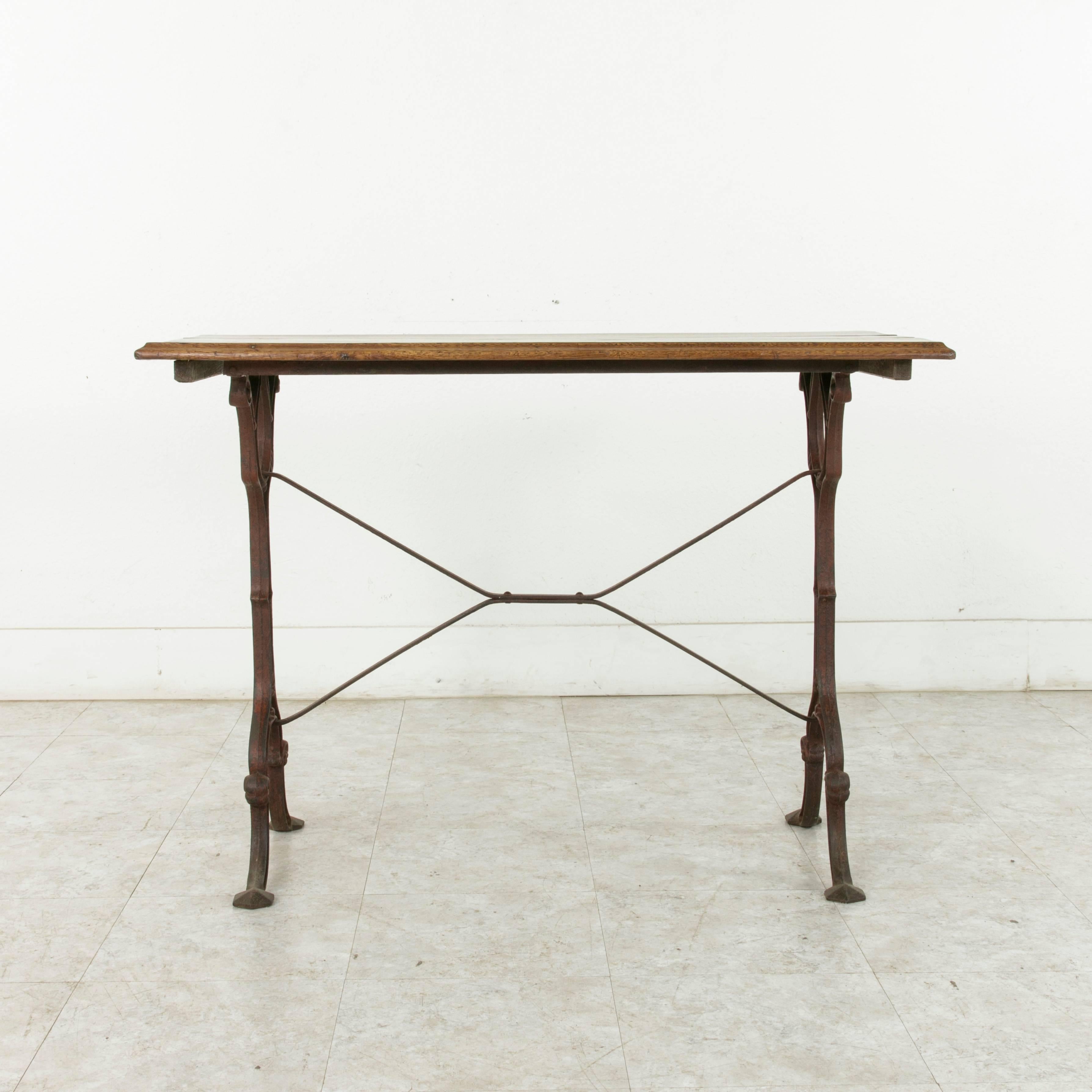 French Cast Iron Bistro Table or Cafe Table with Oak Top, circa 1900 In Good Condition In Fayetteville, AR