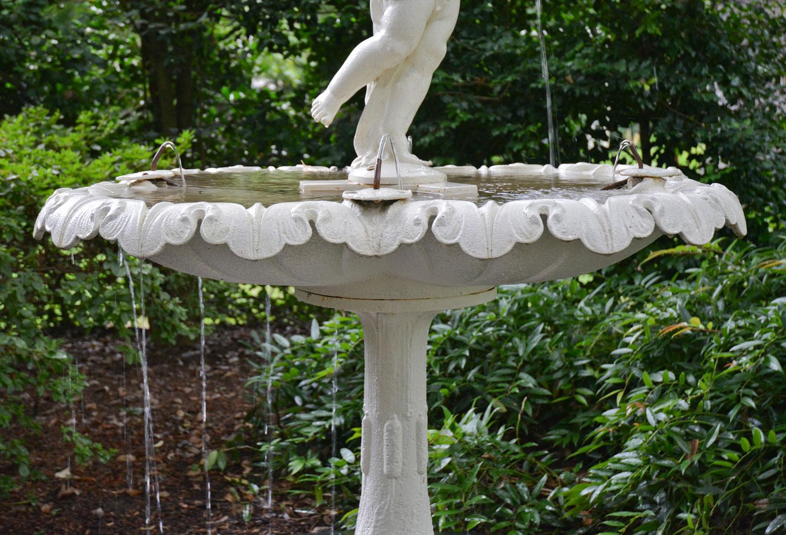 White Cast-Iron Fountain with French Sculpture 4