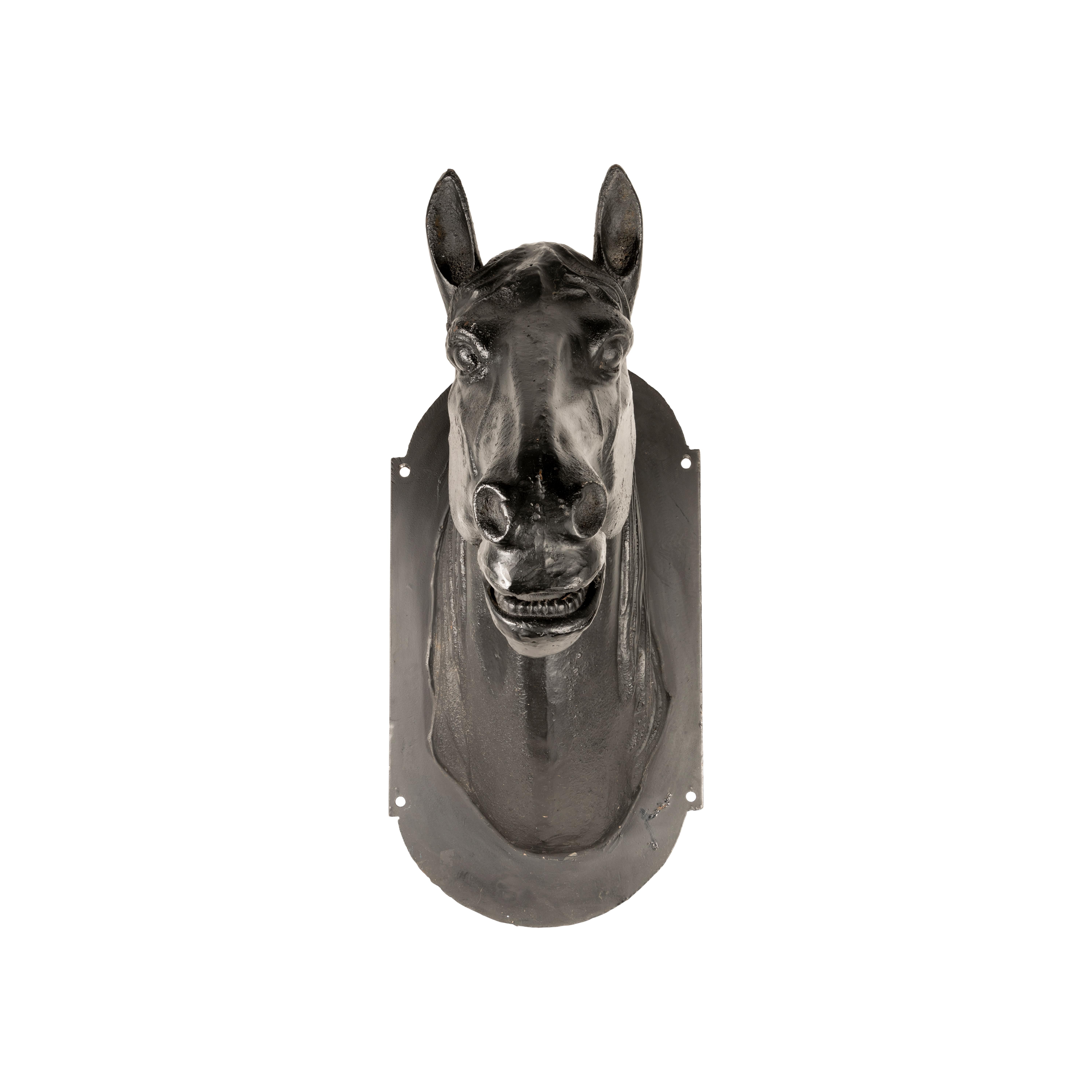 French Cast Iron Horse Head  In Good Condition For Sale In Coeur d'Alene, ID