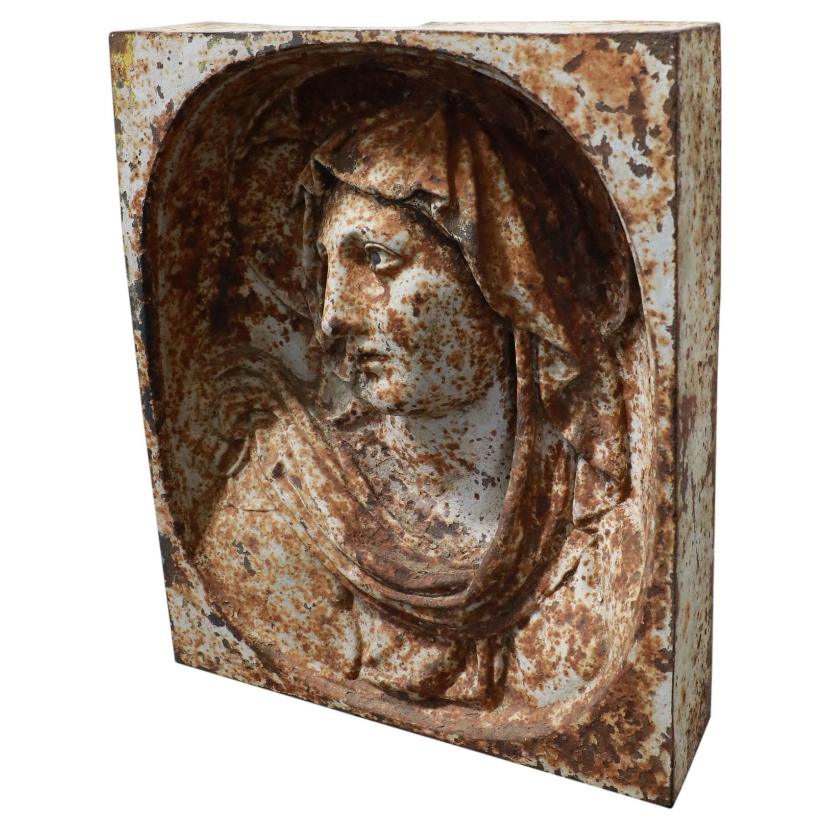 Panel de hierro fundido francés del siglo XIX de María 